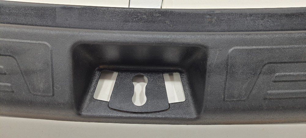 Acabamento Soleira Porta Malas Hyundai Ix35 2.0 857752s000 Pretk 6