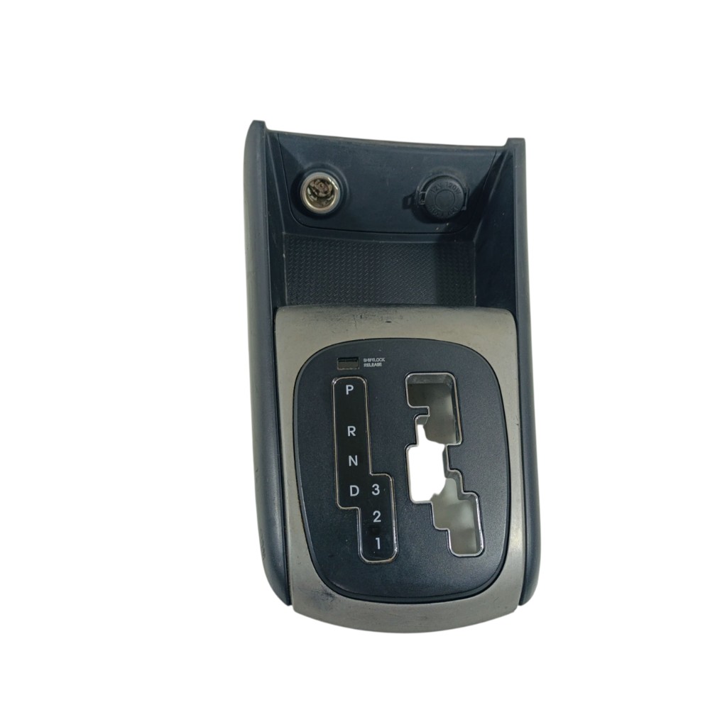 Moldura Console Câmbio I30 2.0 2011 846512l100 Preto 1