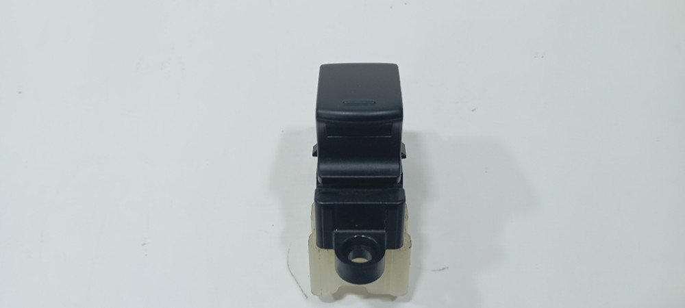 Botão Vidro Tras Direito Nissan March Sv 1.0 2016 Pa6gf30 1