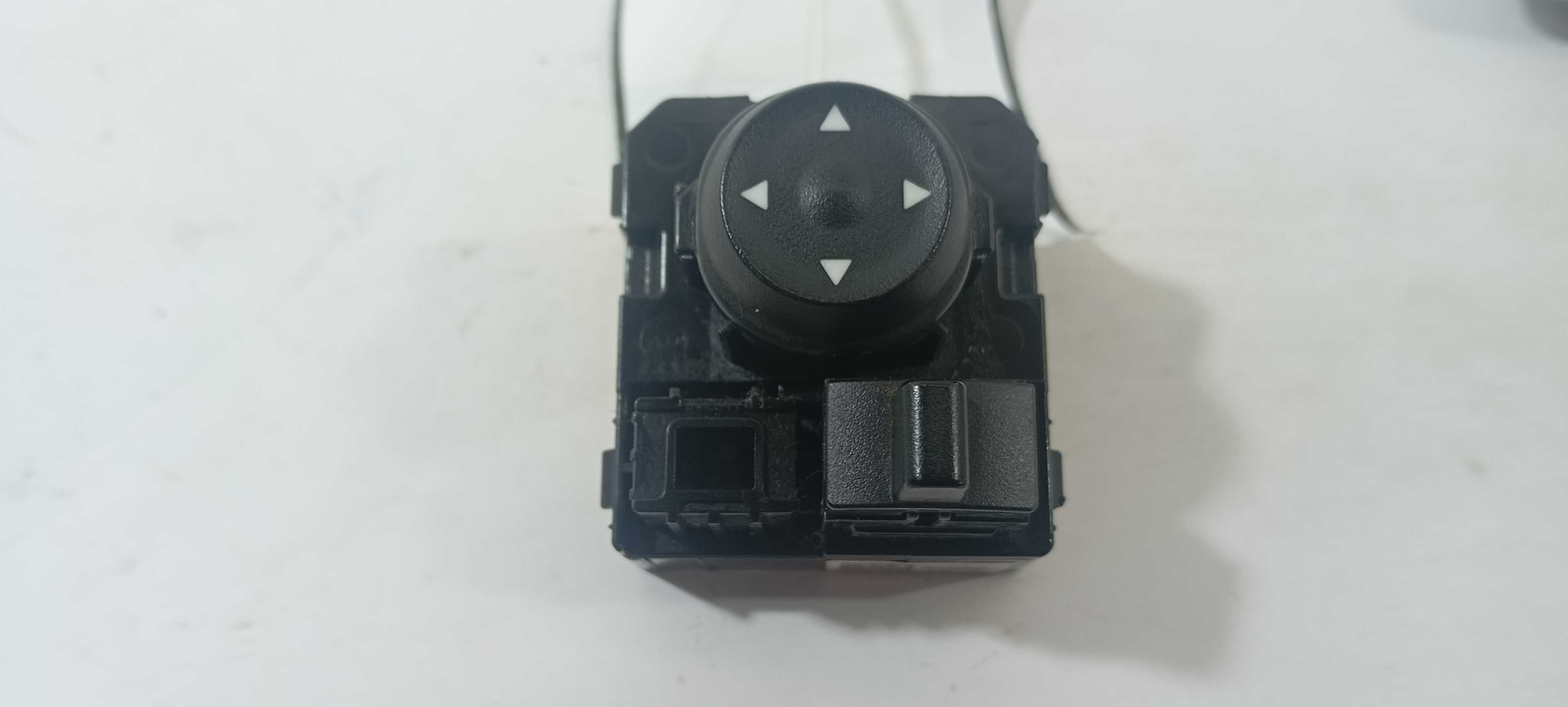 Botão Retrovisor Hyundai Hb20 Vision 1.0 2021 299207302 4