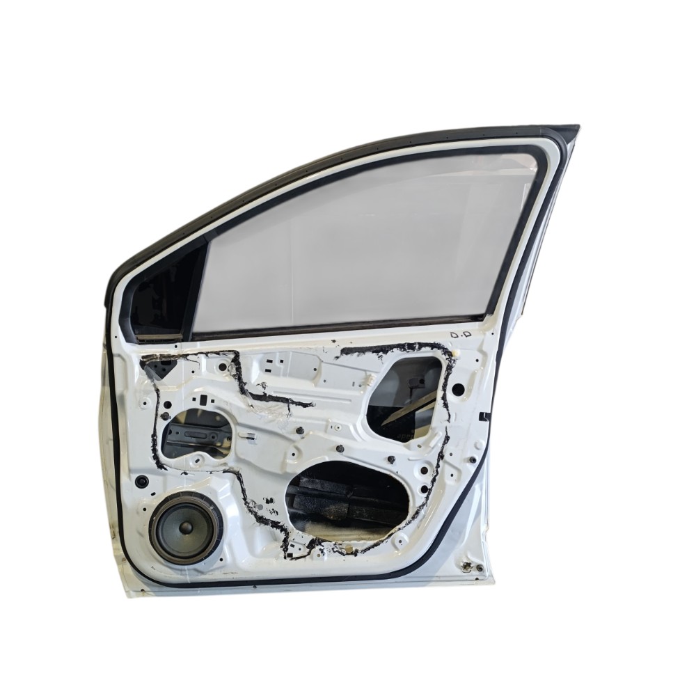 Porta dianteira dir Suzuki scross 2016 até 20216800161M00 4
