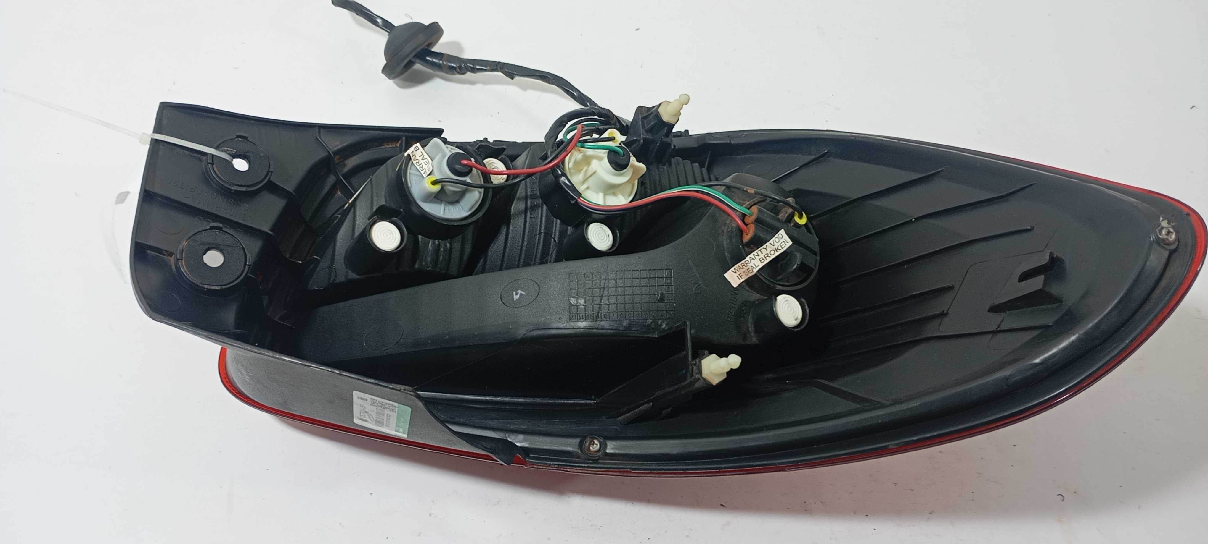 Lanterna Traseira Direita Renault Kwid 2021 Tl6653 Direito/passageiro Vermelho 4