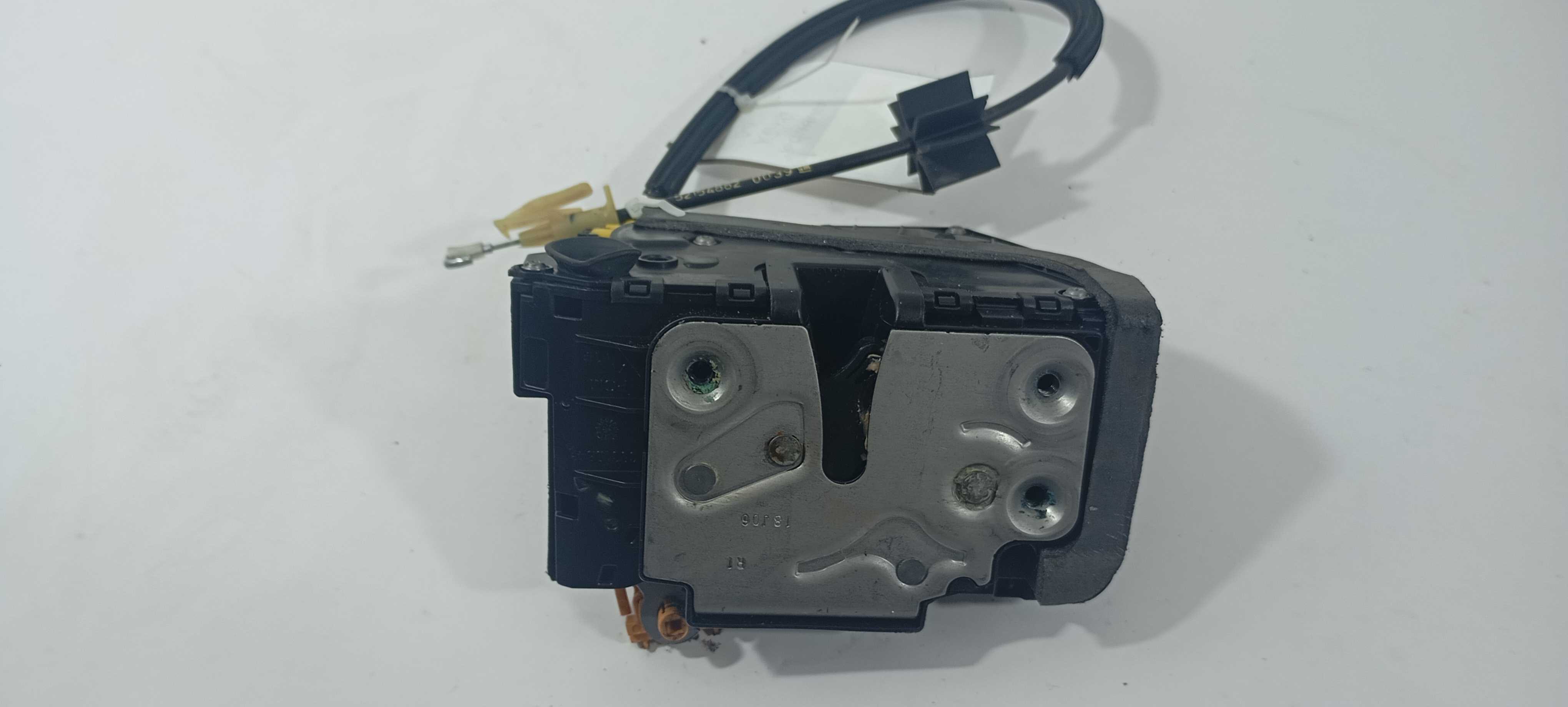 Fechadura Porta Diant Direito Gm Prisma 1.4 Lt 2019 13518379 2