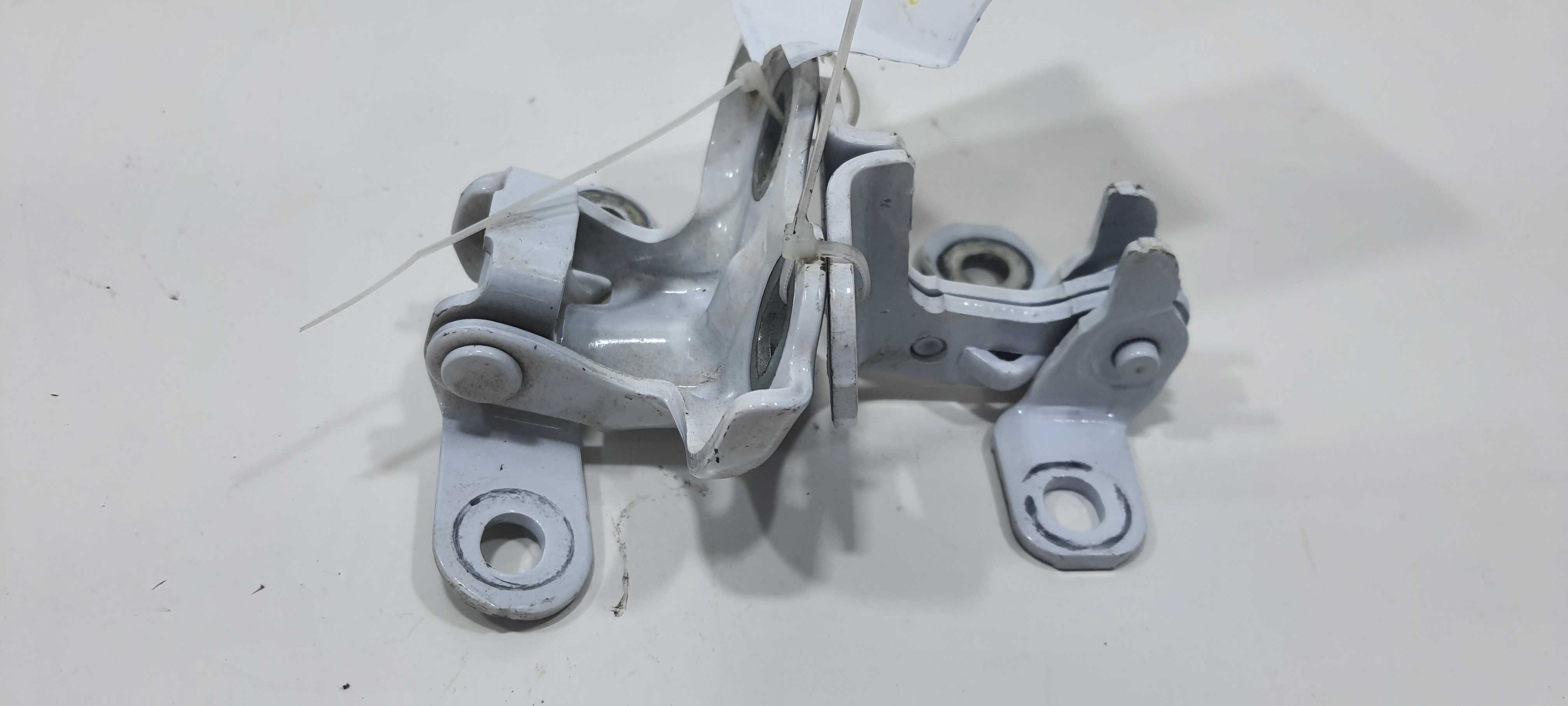 Dobradiça Porte T. Esquerdo Gm Onix Sedan Lt 1.0 2024 V2303 3