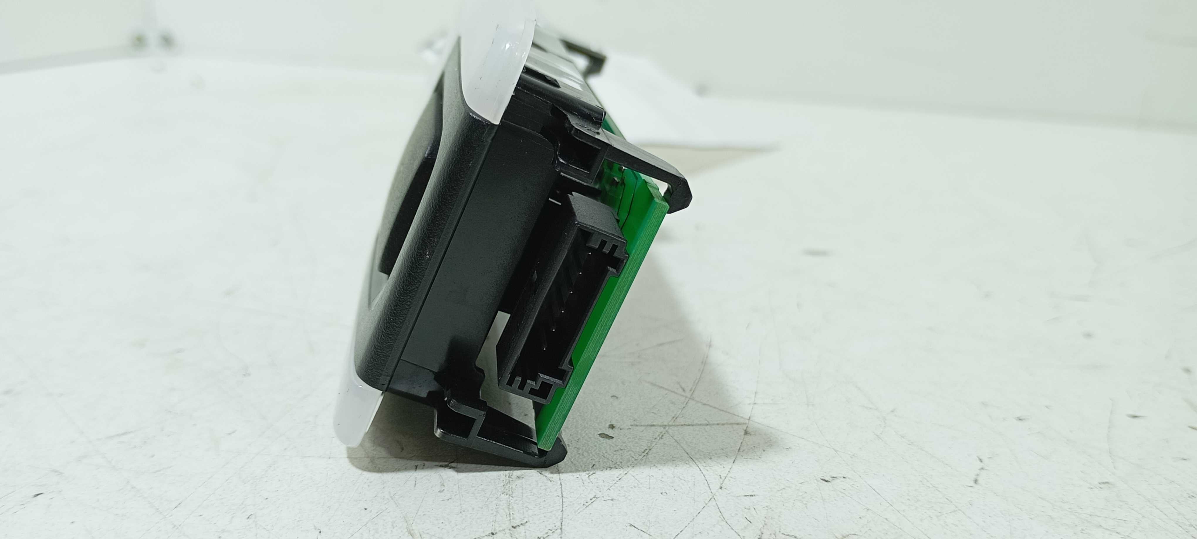 Luz Teto Traseiro Direito Bmw 225i 2.0 2015 V2290 5