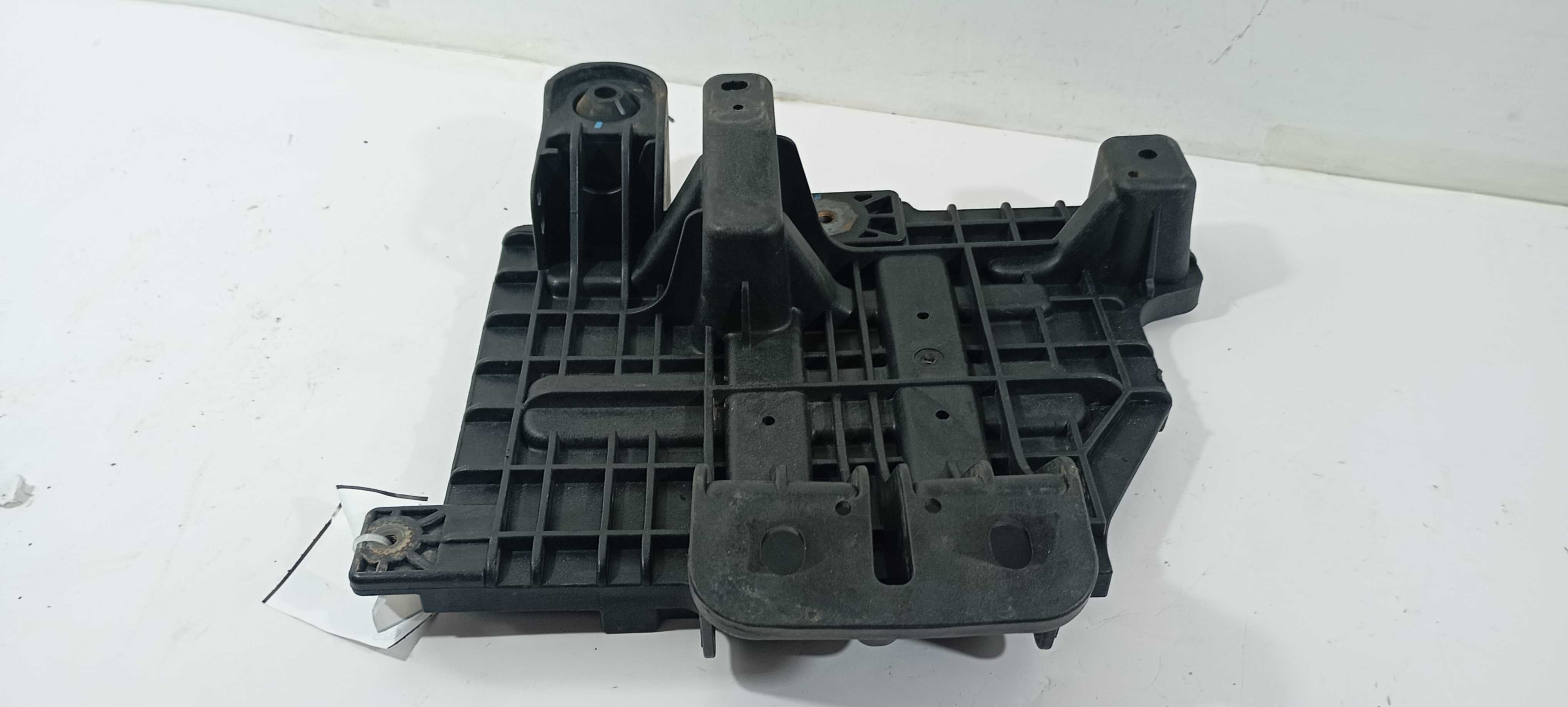 Suporte Bateria Hyundai Ix35 2.0 2012 371502s000 Preto 5