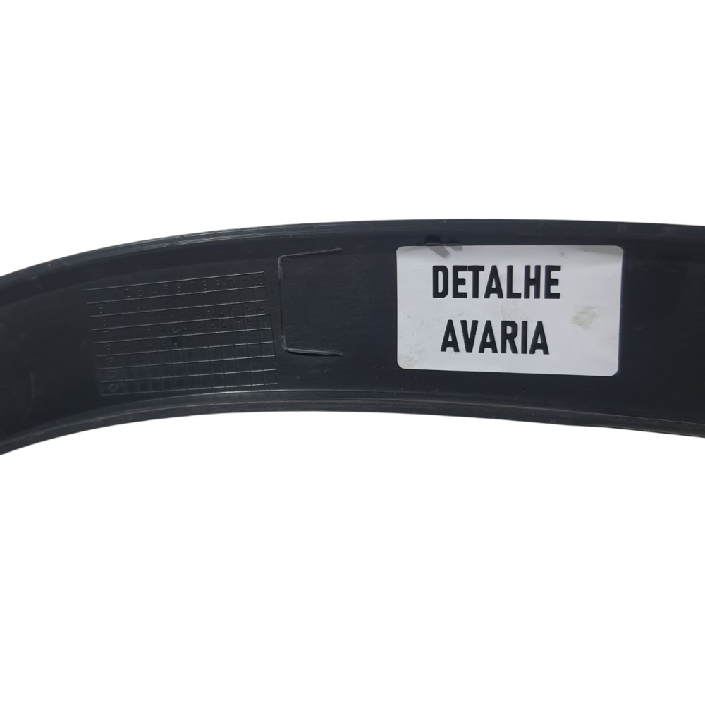 Moldura Paralama Dianteiro Esquerdo Gm Tracker 2018 42490924 Preto 7