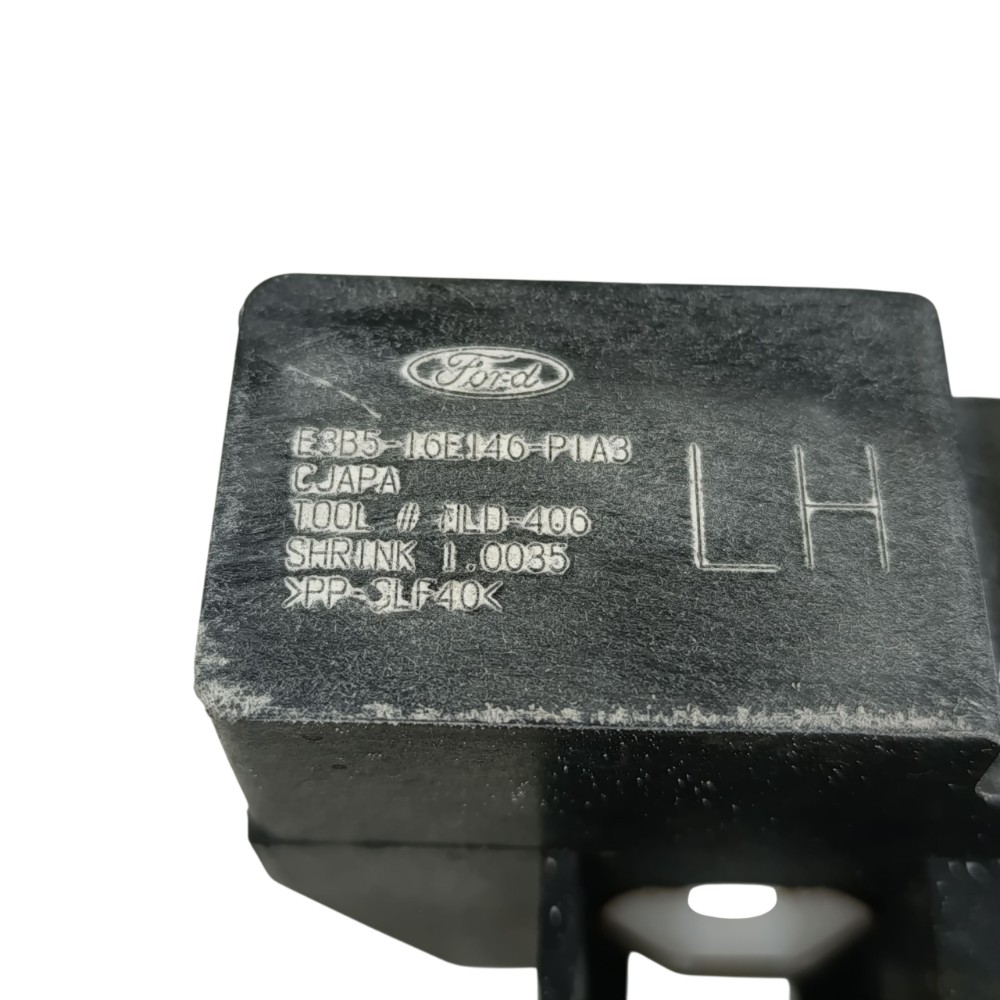Suporte painel dianteiro direito Ford ka 2020 E3B516E146 8