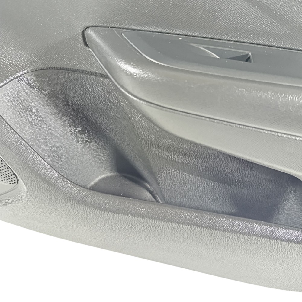 Forro porta dianteira direita Peugeot 208 2024 9832901180 5