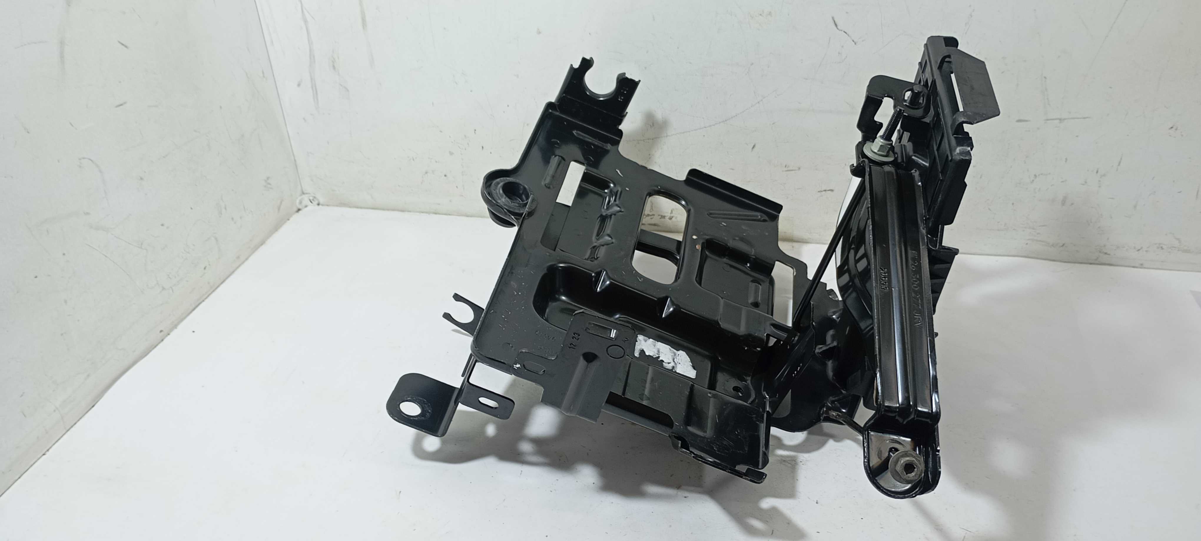 Suporte Bateria Gm Tracker Lt 2024 26391146 3