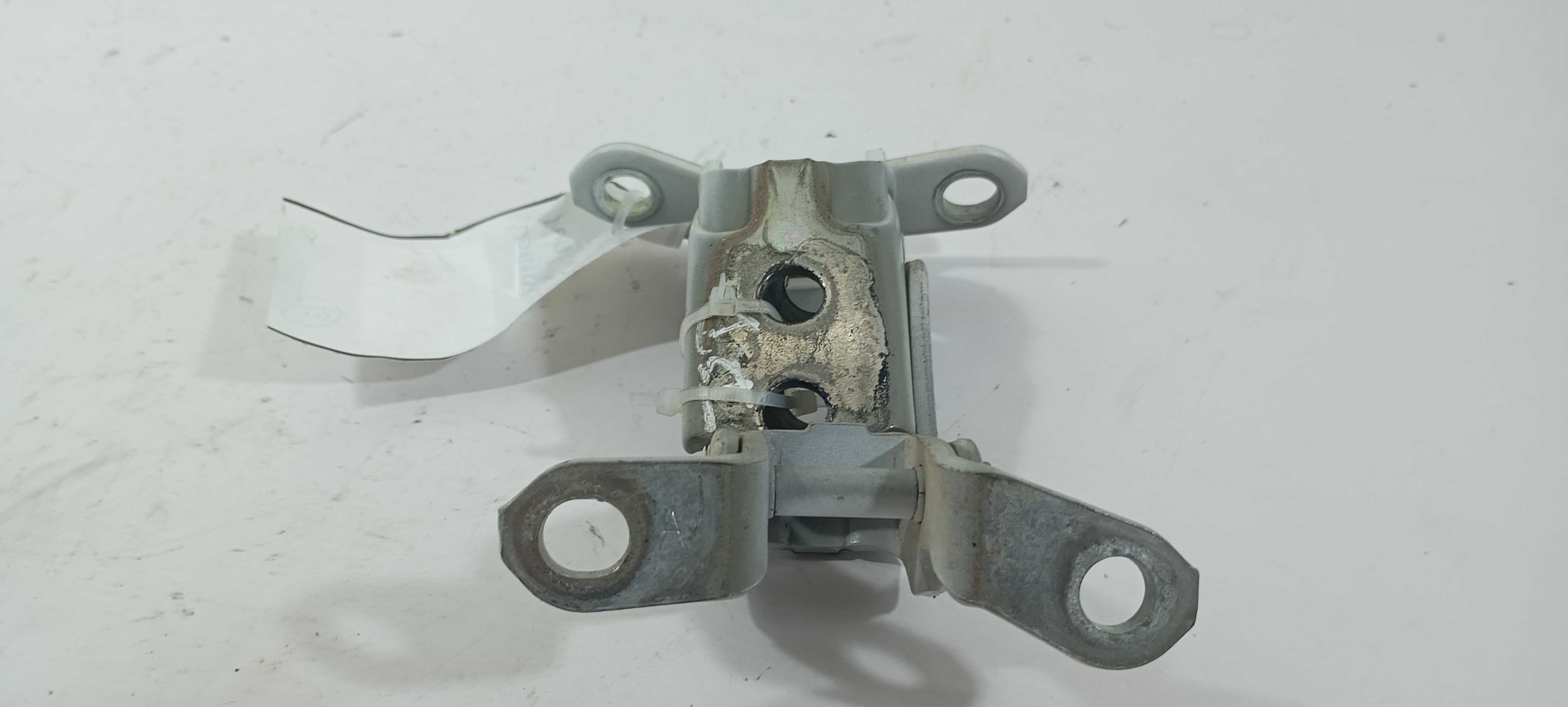 Dobradiça Porta Diant Direita Nissan March 1.0 2019 824201hp