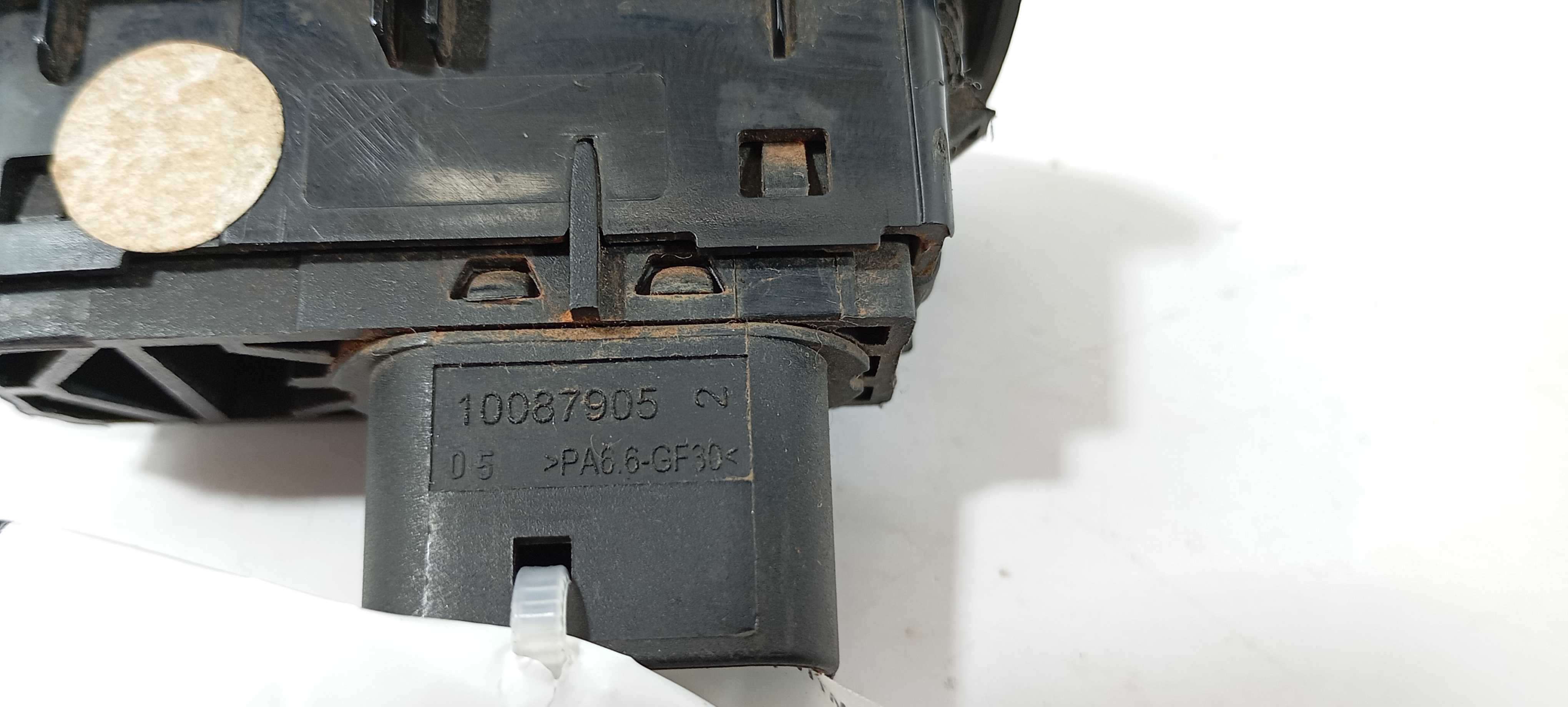Botão Vidro Dianteiro D. Ford Ka Hatch 1.0 2020  10087905 8