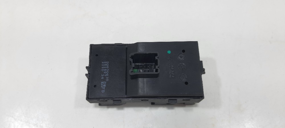 Botão Vidro Dianteiro Esquerdo Chevrolet Cruze 2014 20830838 2