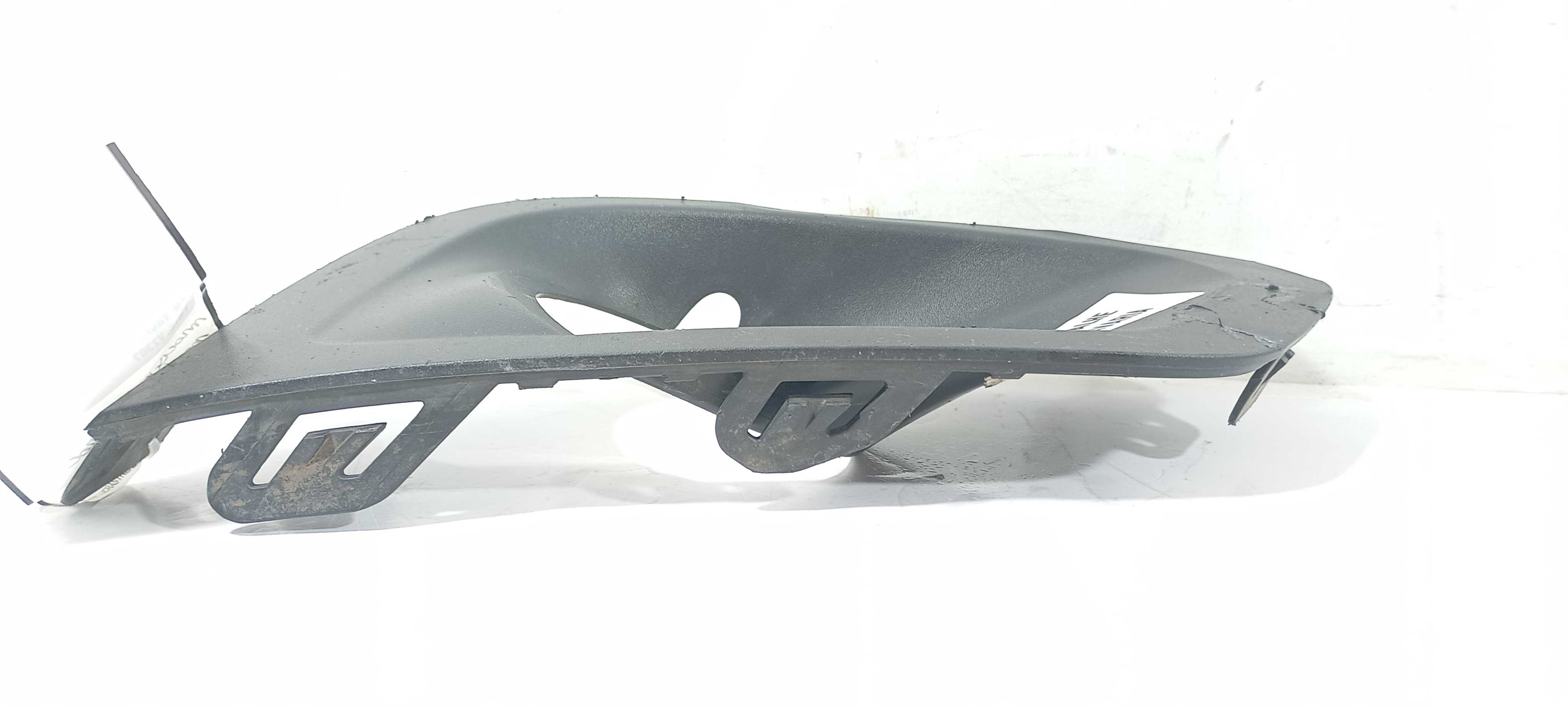Moldura Farol Milha D. C/detalhe Gm Onix 1.4 18 52092366 Preto Direito 4