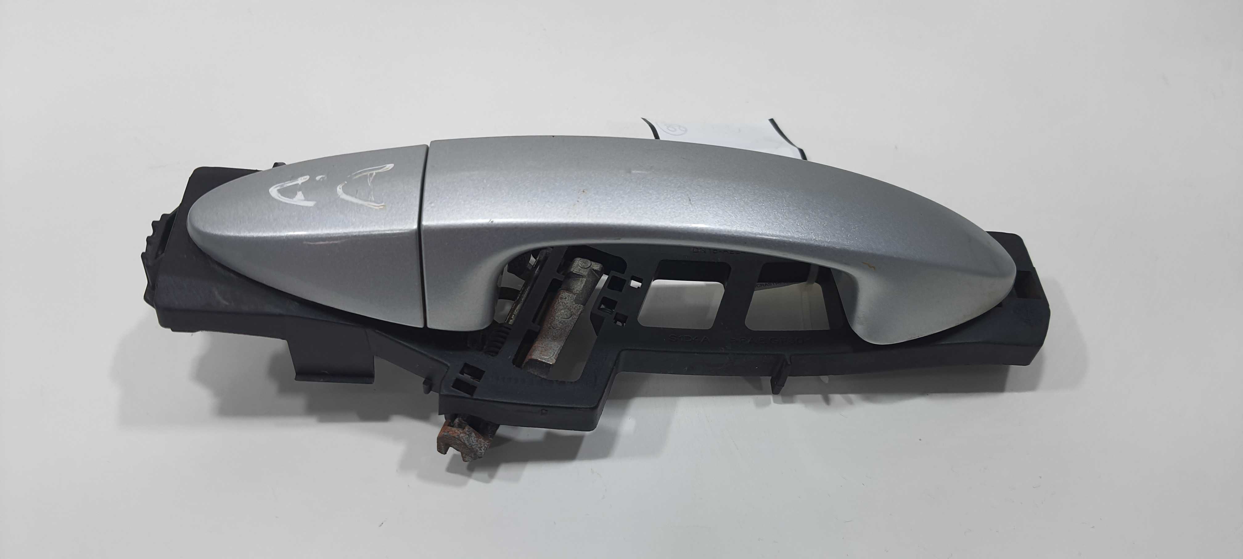 Maçaneta Ext Diant Direito Ford Ka 1.0 2020 Ja6ba224a37aa Cinza Dianteira 1