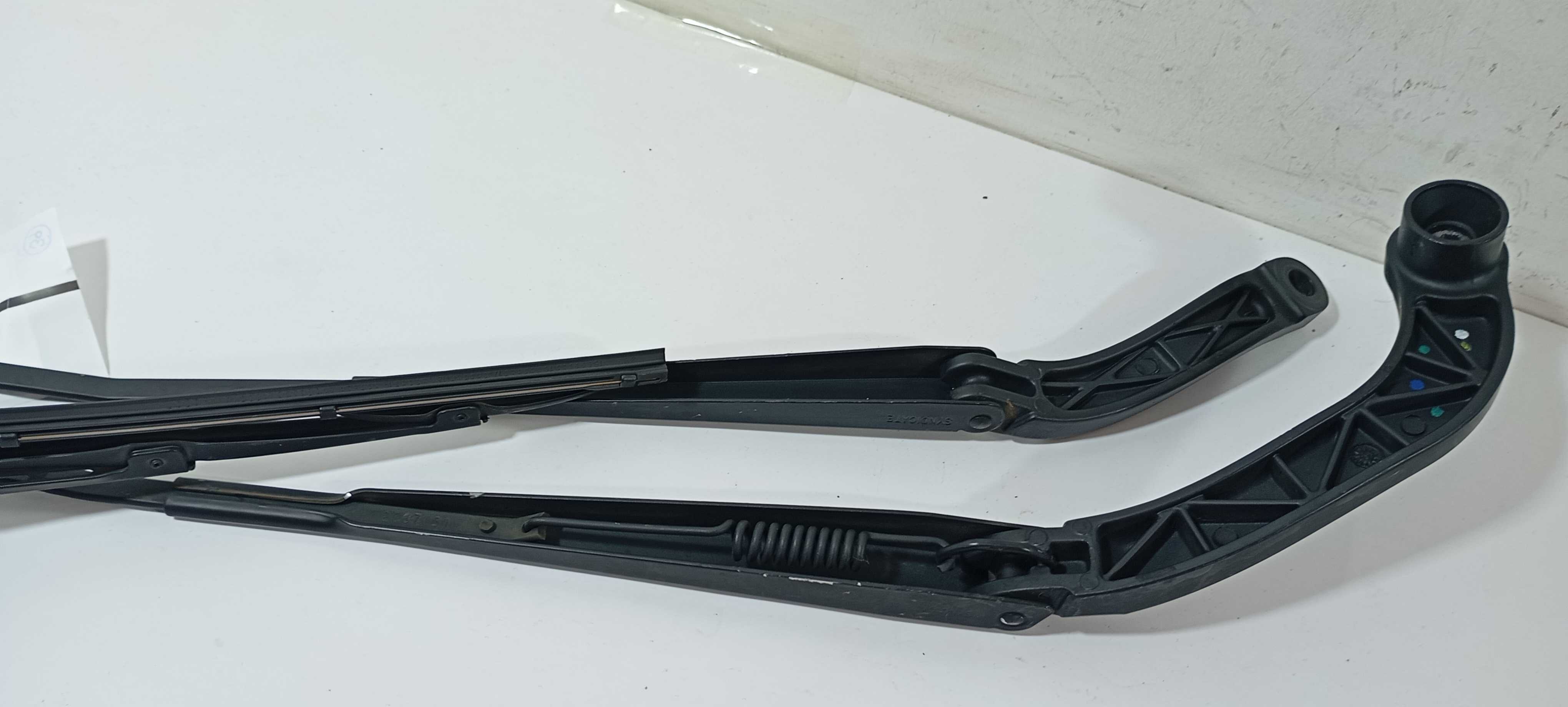 Braço Limpador Dianteiro Renault Kwid 2021 2007031 2