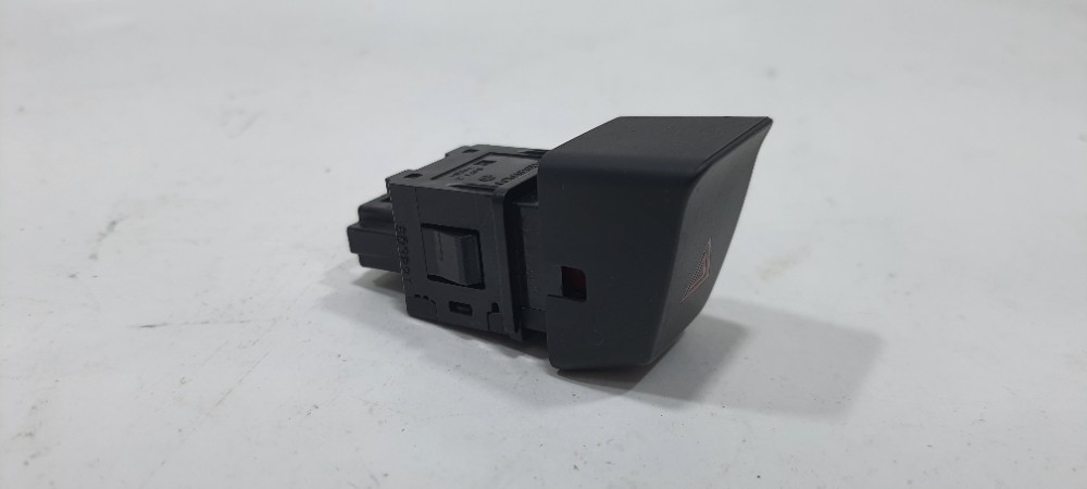 Botão Pisca Alerta Nissan Kicks 2019 299125472 Preto 5