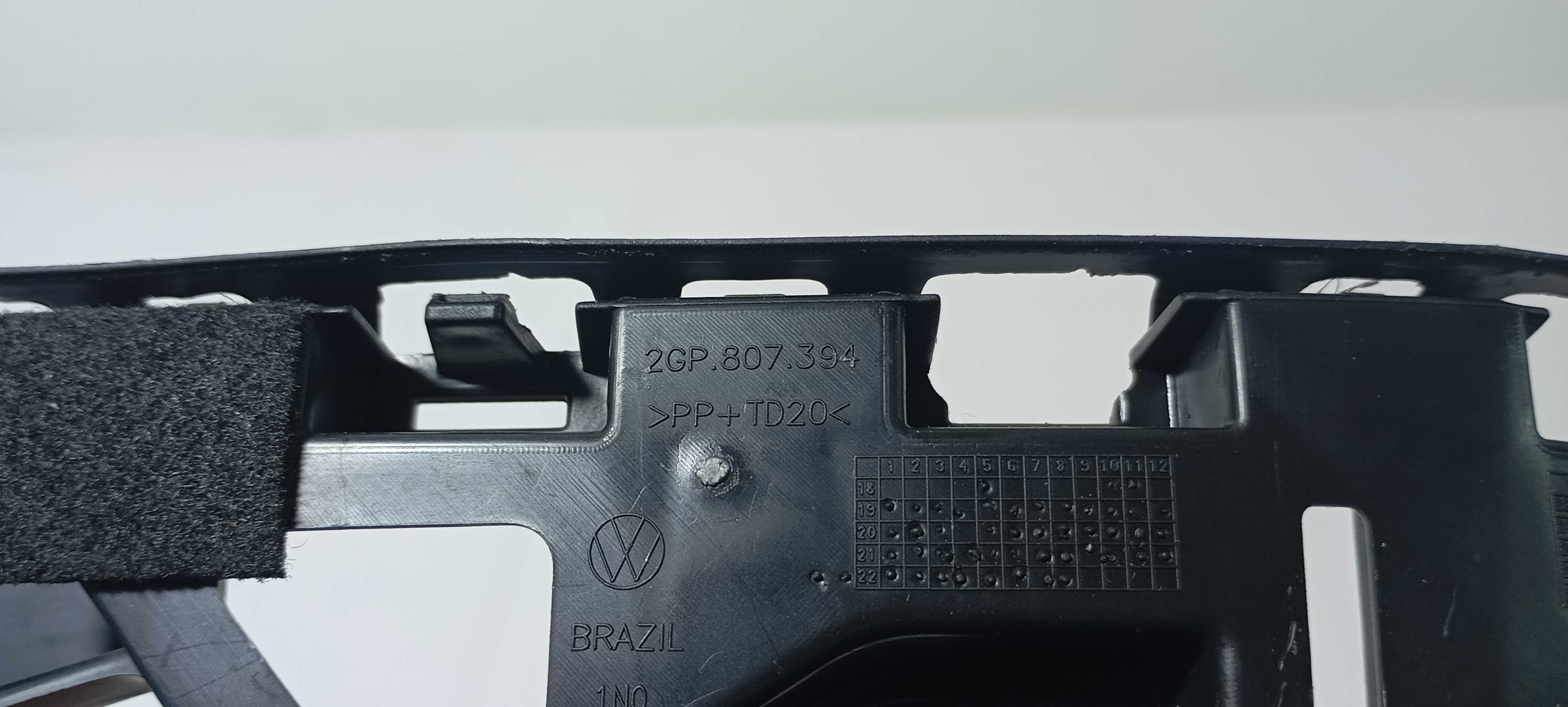 Guia Parachoque Direito Tras T-cross 2023 2gp807394 Detalhe 9