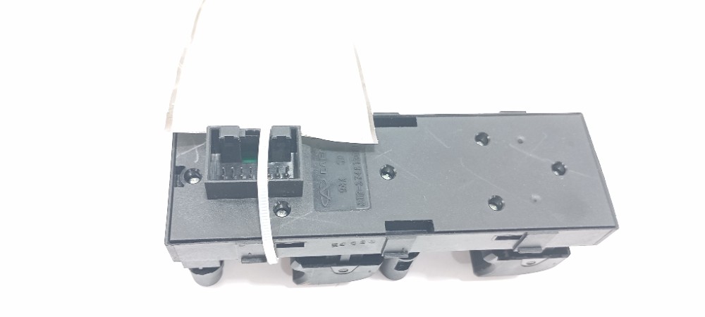 Botão Vidro D.esquerdo Chery Celer Hatch 1.5 2017 Flex V2288 1