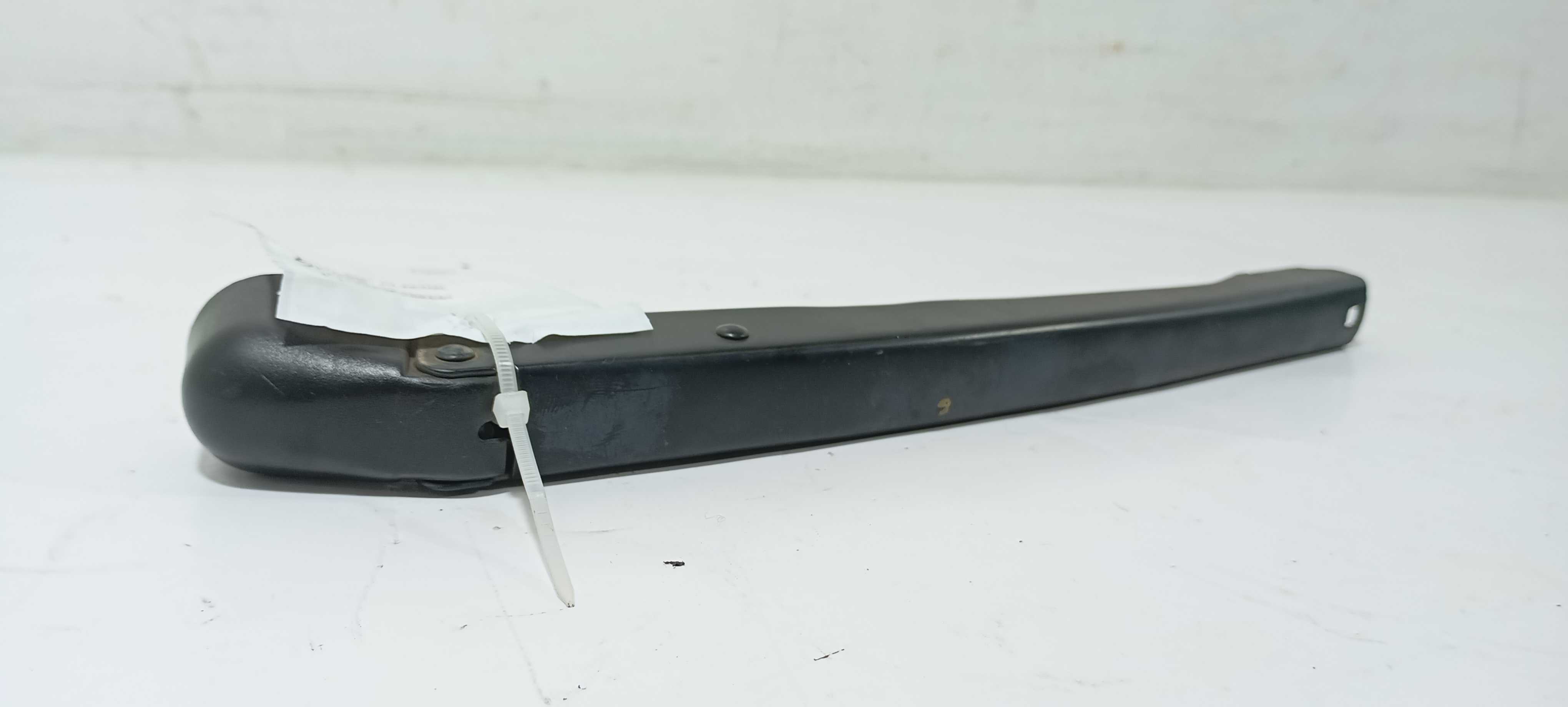 Braço Limpador Traseiro Gm Onix Active 1.4 2018 52151337 7
