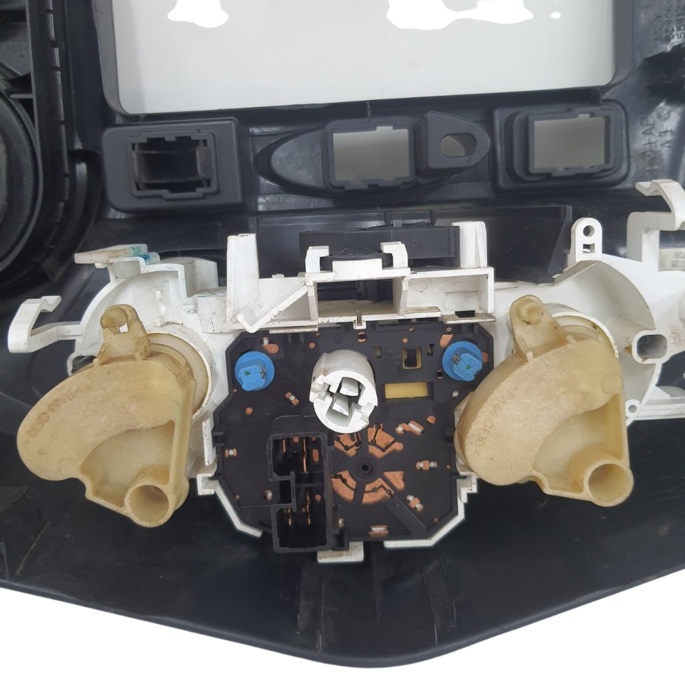 Moldura Radio Toyota Etios 2014 5540652400 Preto 4