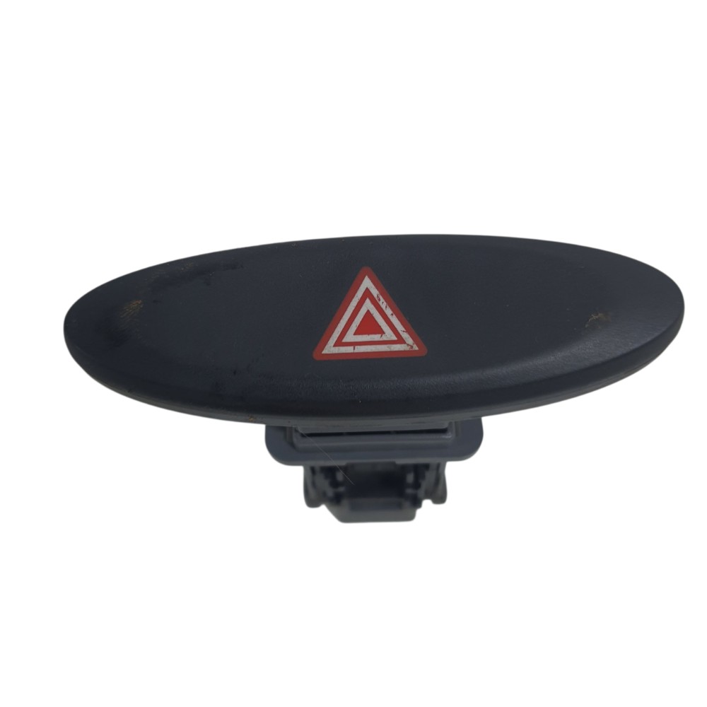 Botão Pisca Alerta Toyota Etios 2014 15b060 Preto 1