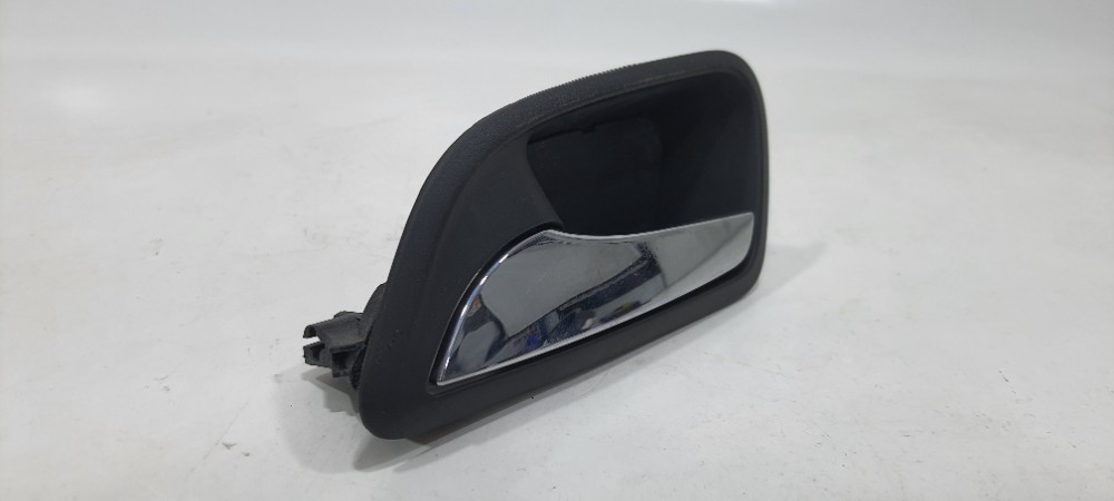 Maçaneta Interna Dianteira Esquerda Chevrolet Cruze 2014 Preto Dianteira 2