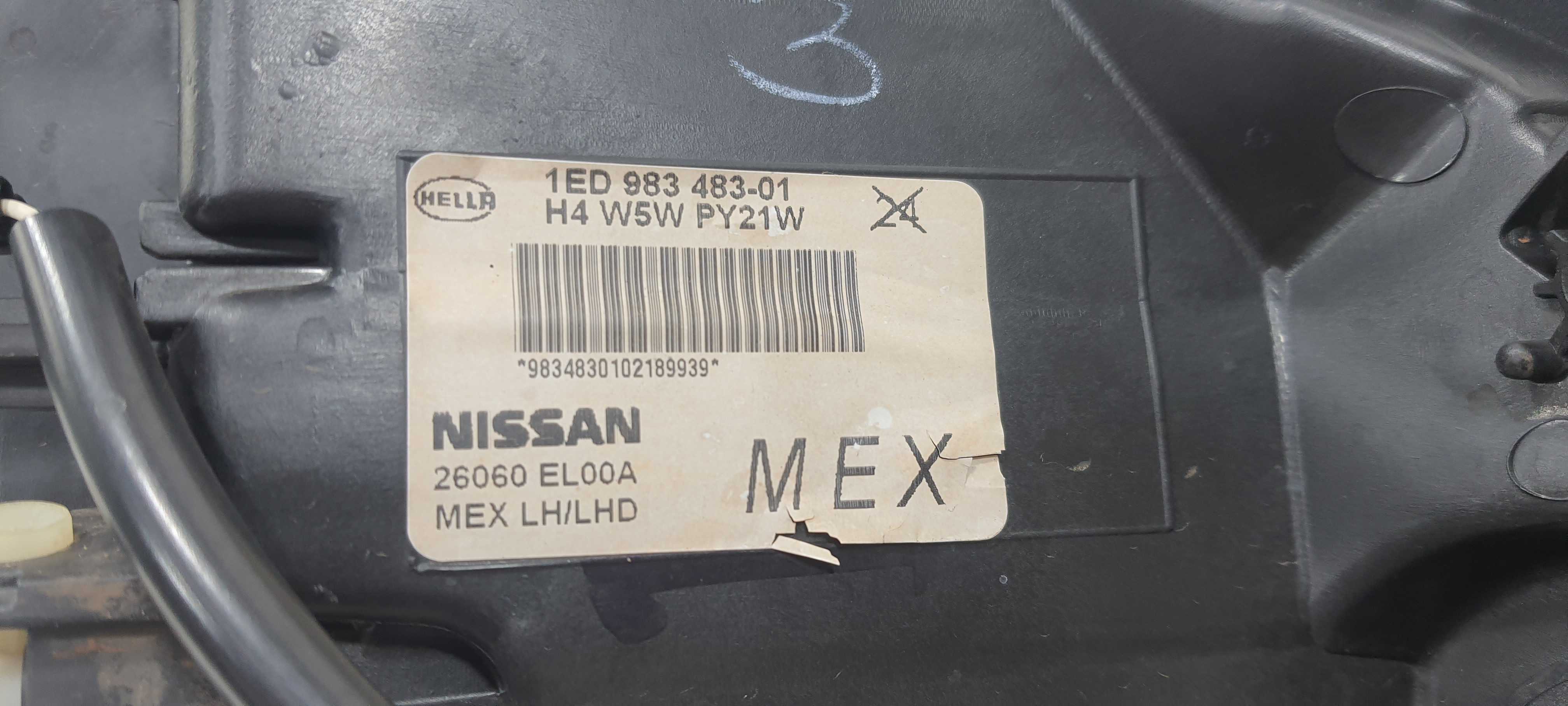 Farol Esquerdo Nissan Tiida Sedan 1.8 2012 V2305 Detalhe Esquerdo/motorista 3