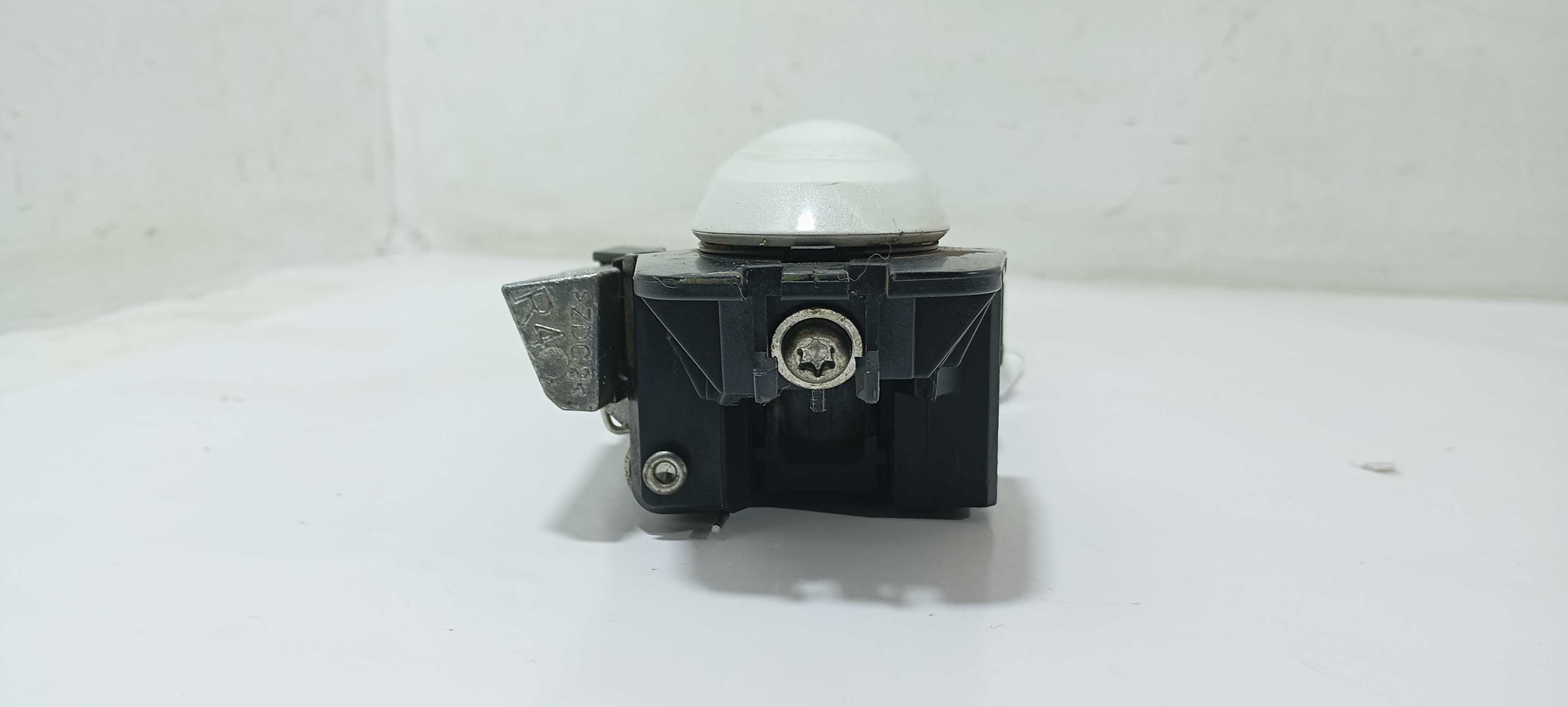 Maçaneta Externa Tras. D. Nissan March Sv 1.0 2016 Sh1hb Branco Traseira 3