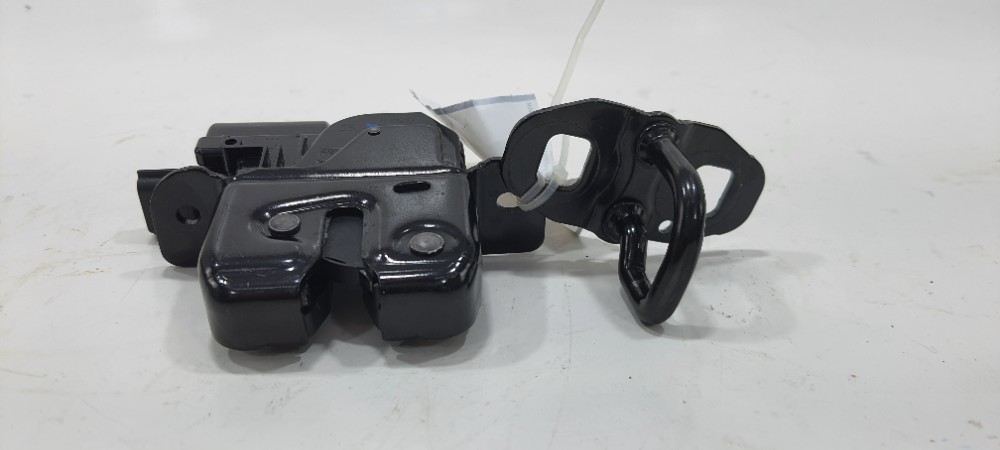 Fechadura Tampa Traseira Renault Sandero 2020 905039428r 1