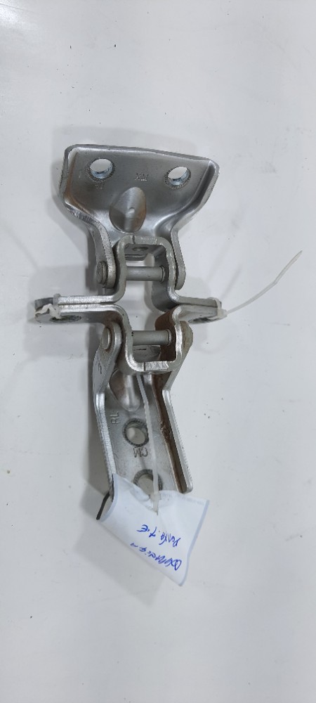Dobradiça Porta Traseira Esquerda Kia Sorento 2012 A046057 2