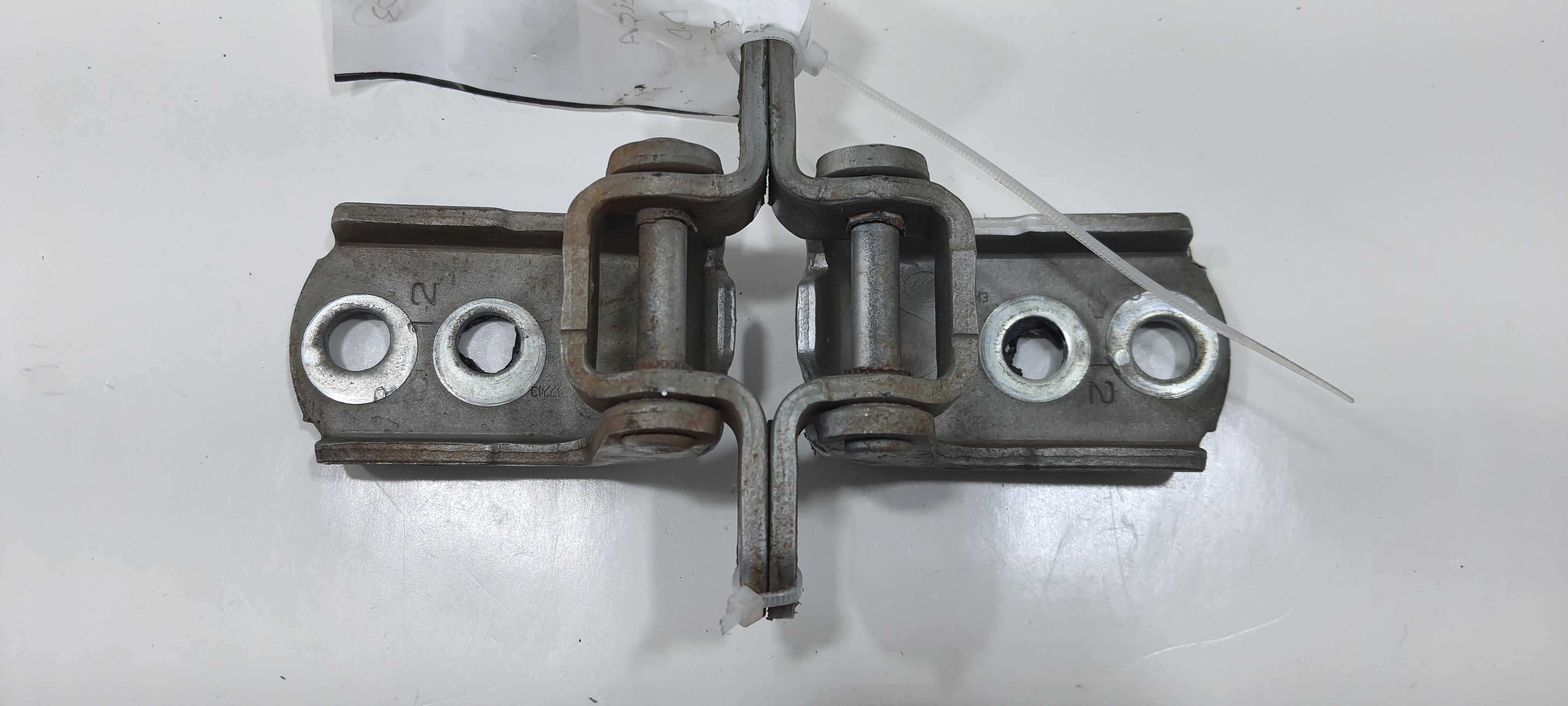 Dobradiça Porta D Direita Nissan Tiida Sedan 1.8 2012 V2305 5