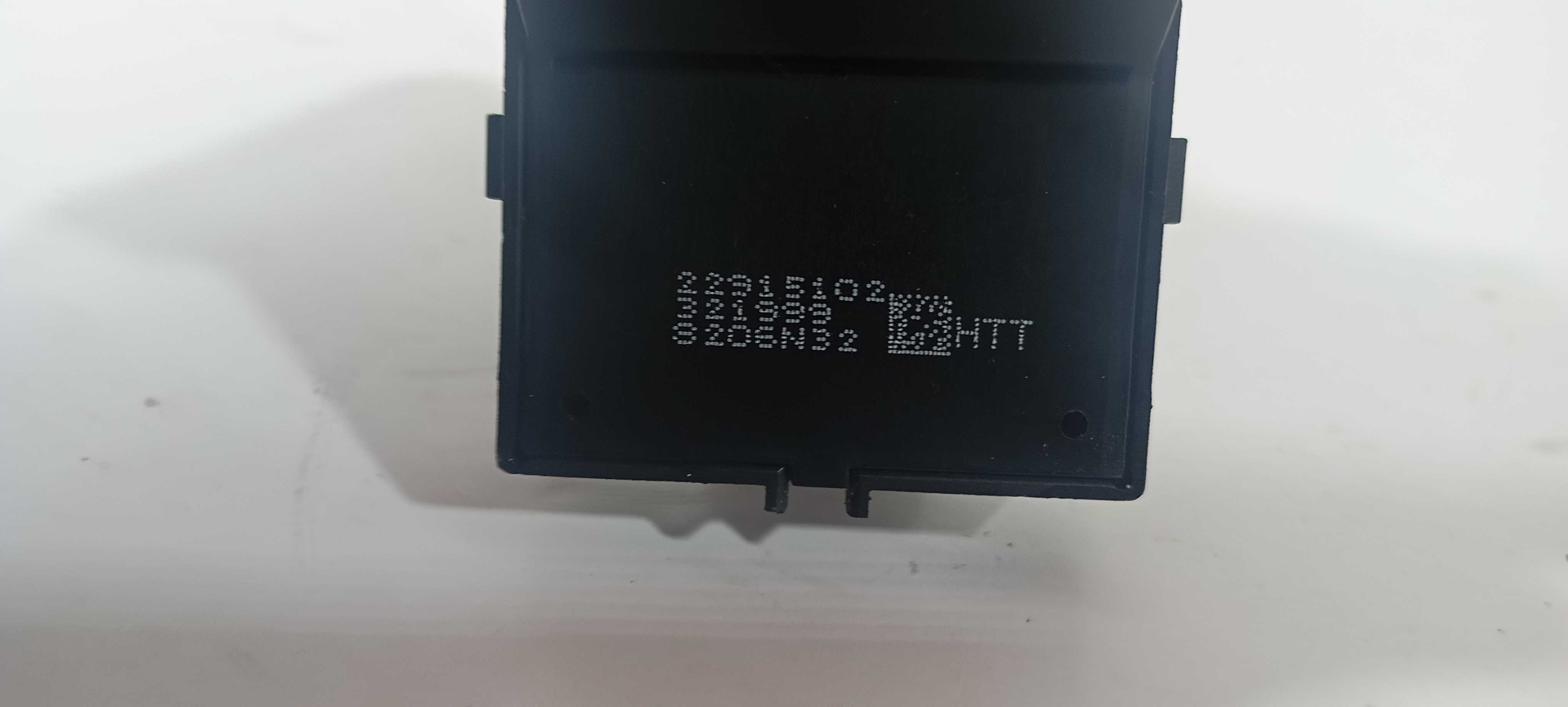 Botão Vidro Dianteiro Direito Gm Prisma 1.4 Lt 2019 22915102 3