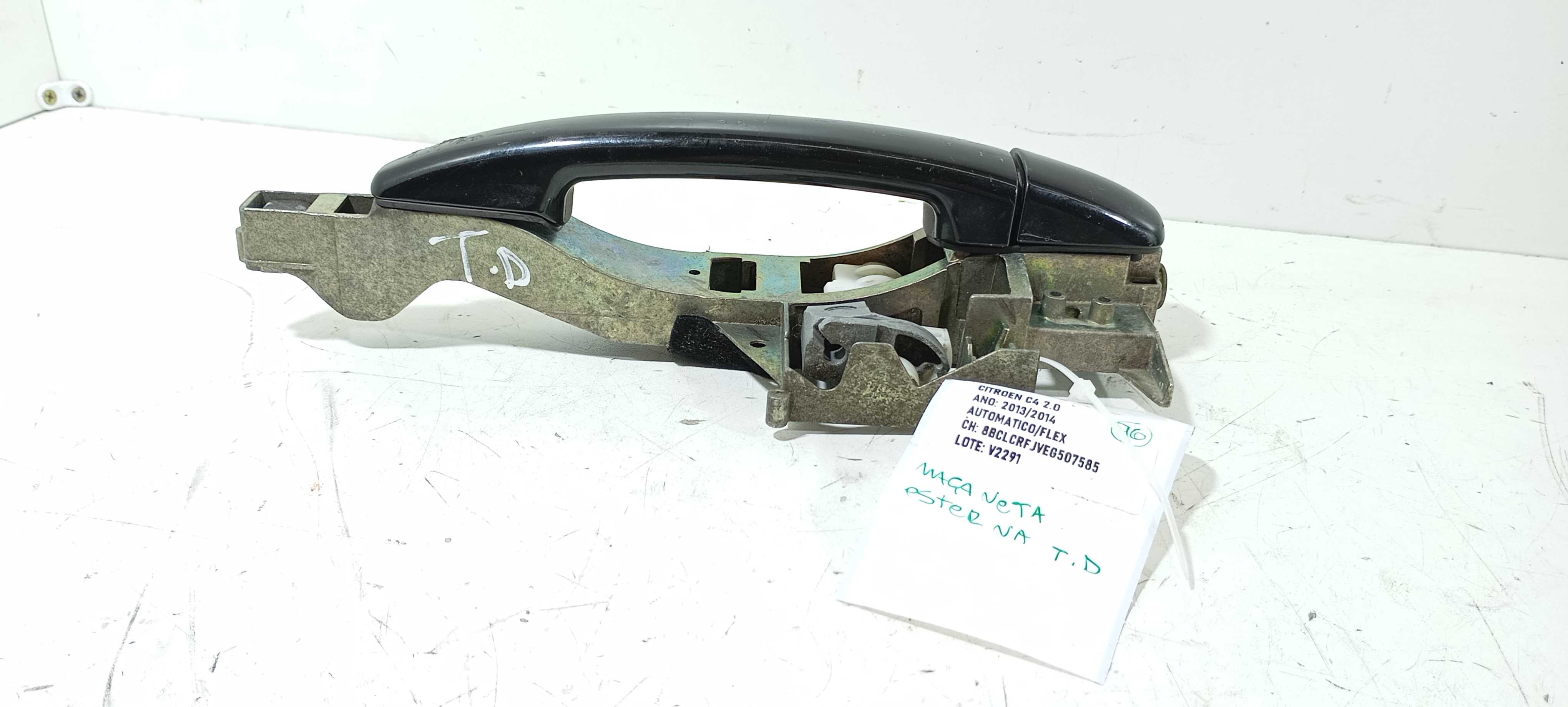 Maçaneta Externa Traseira D. Citroen C4 2.0 2014 Flex V2291 Preto Traseira 7