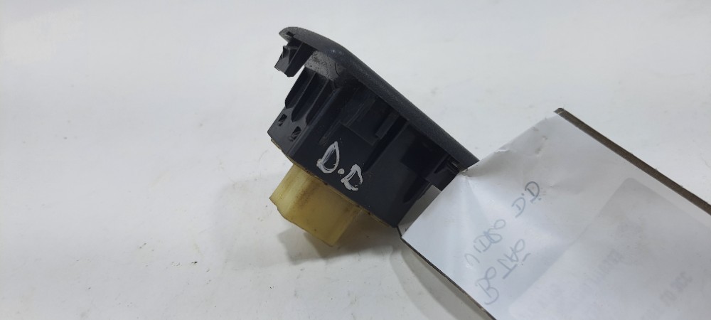 Botão Vidro Dianteiro Direito Renault Logan 2020 80960974br 6