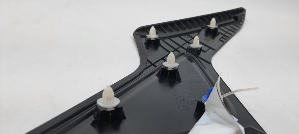Moldura Coluna Traseira Direita Hyundai Hb20 2021 878840r150 Preto 4