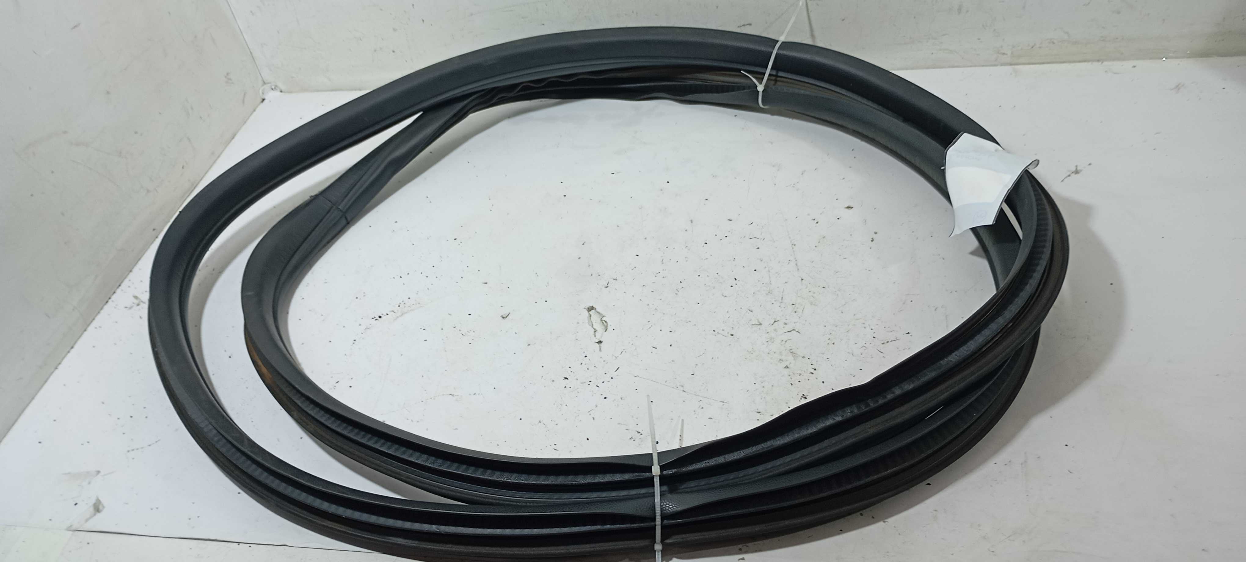 Borracha Porta Dianteira Esquerda Ford Ka 2020 E3b5a20708ad