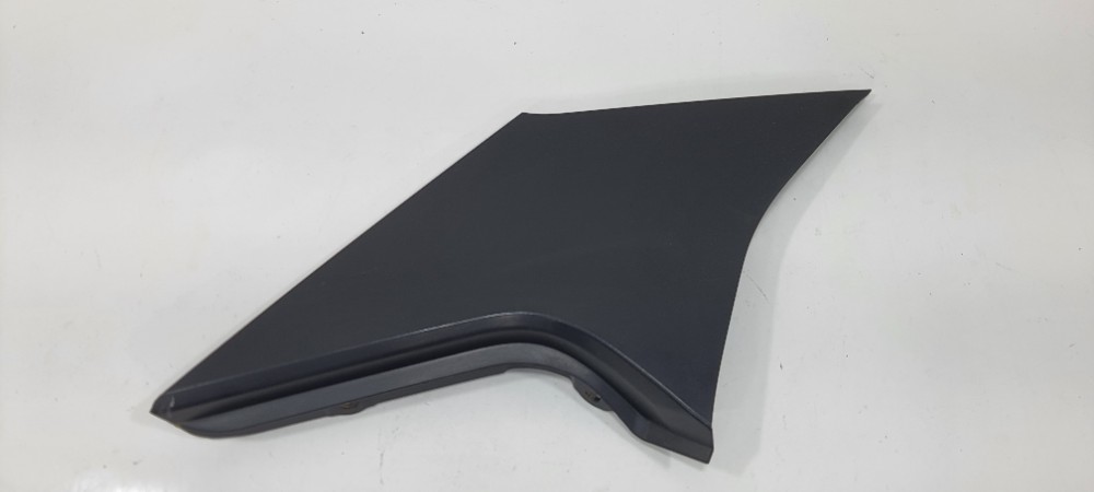 Moldura Coluna Traseira Esquerda Kicks 2019 781275rb0a 2