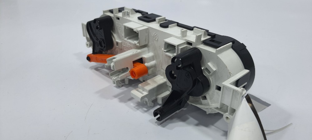 Comando Ar Condicionado Painel Peugeot 208 1.2 2018 E1063071 4