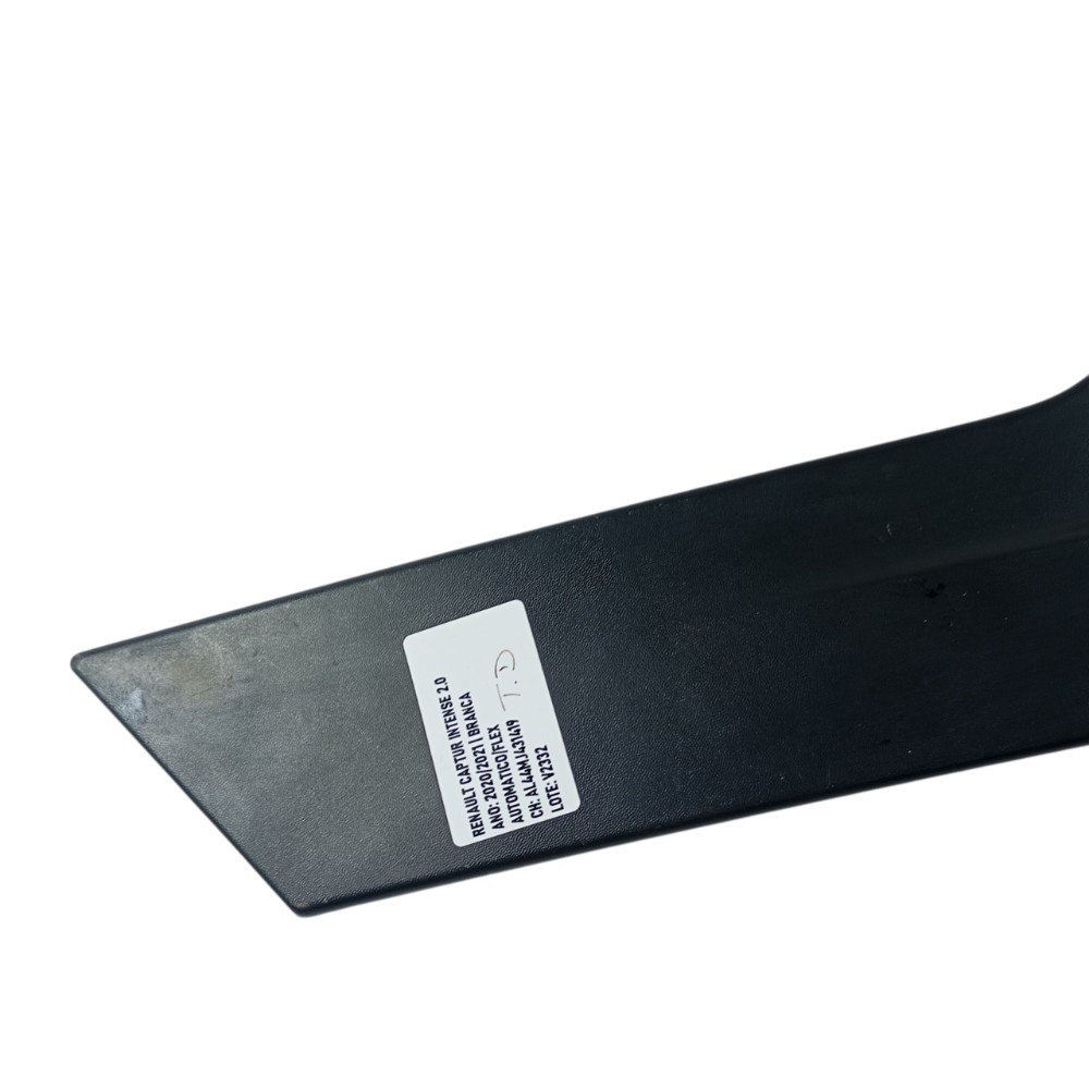 Moldura Coluna Traseira Direita Captur 2021 822344750r Preto 4