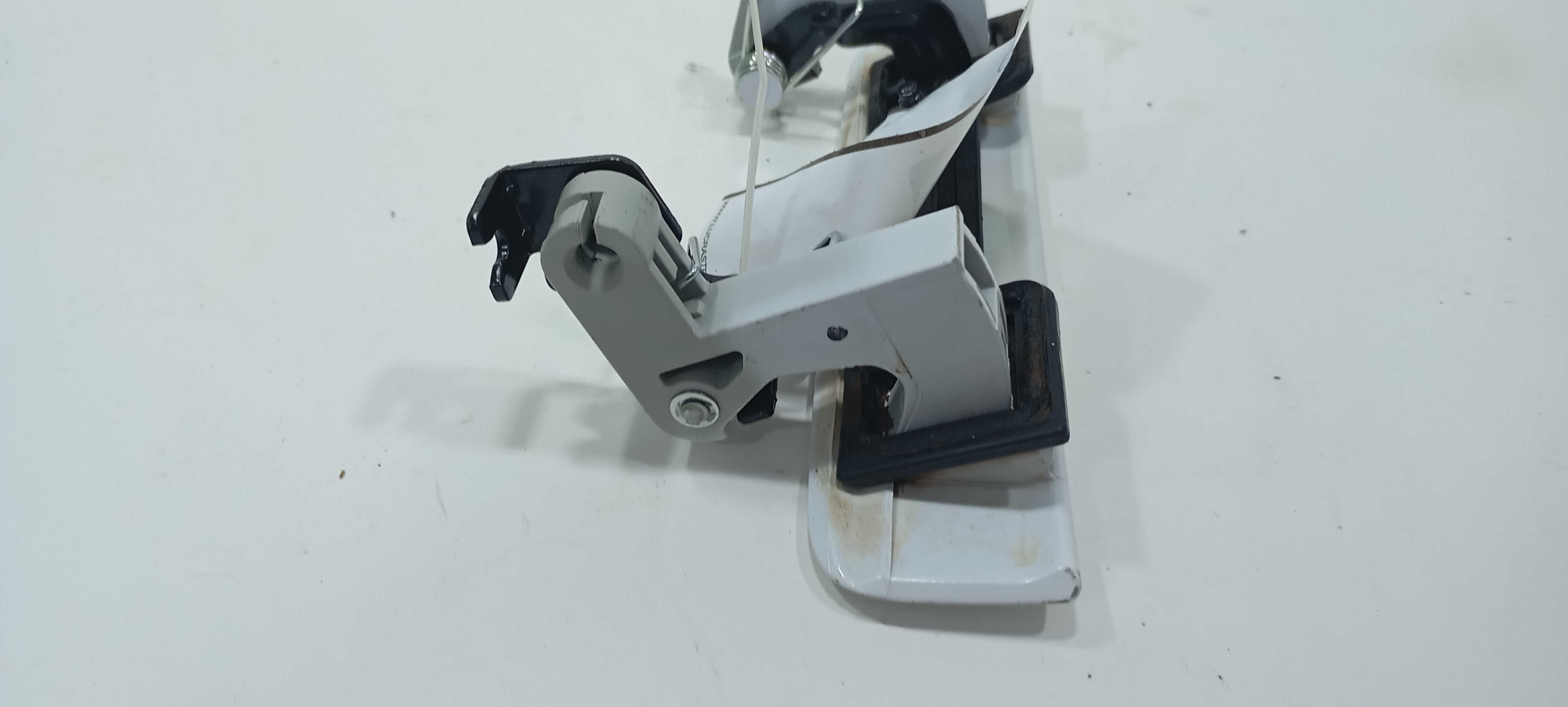 Maçaneta Tampa Traseira Nissan March Sv 1.0 2016 Ppepagf20 2