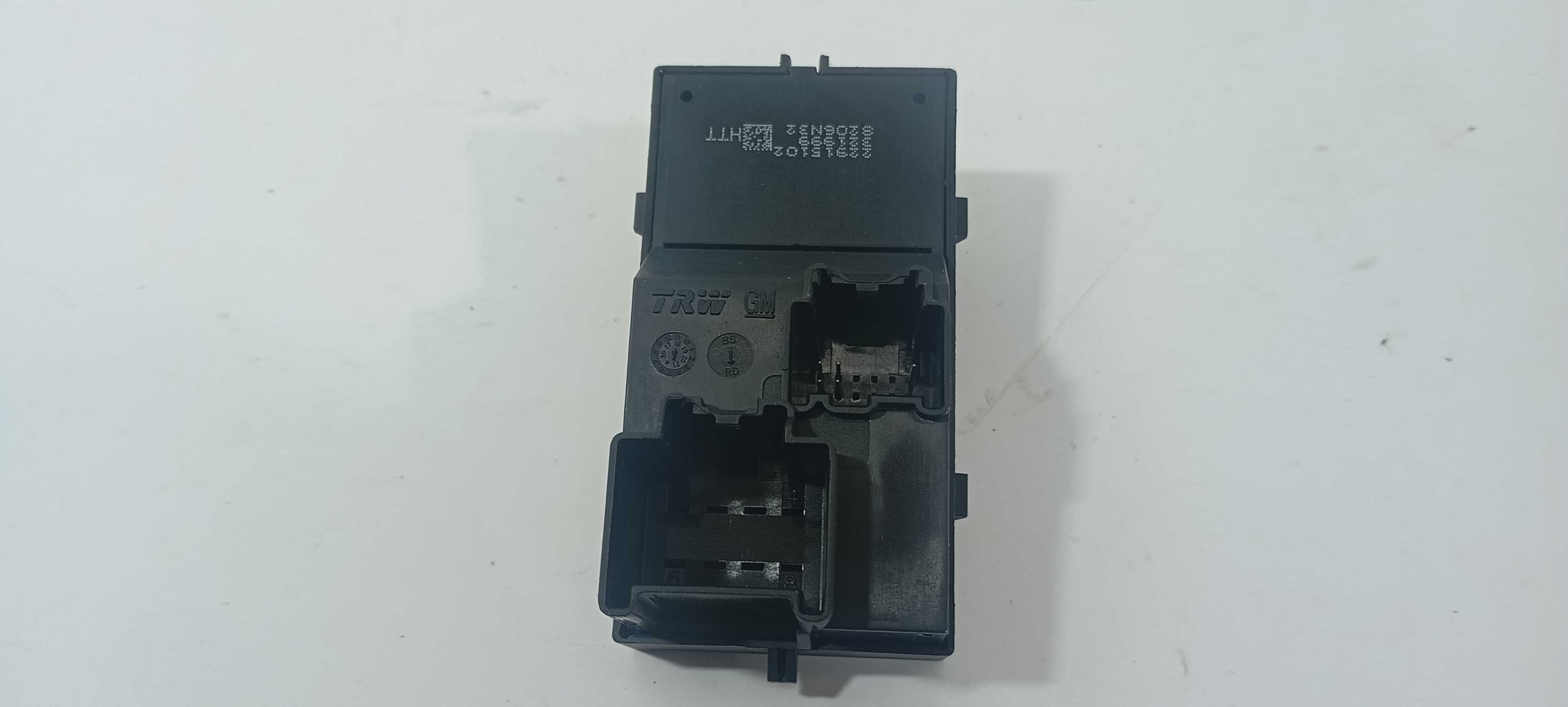 Botão Vidro Dianteiro Direito Gm Prisma 1.4 Lt 2019 22915102 6