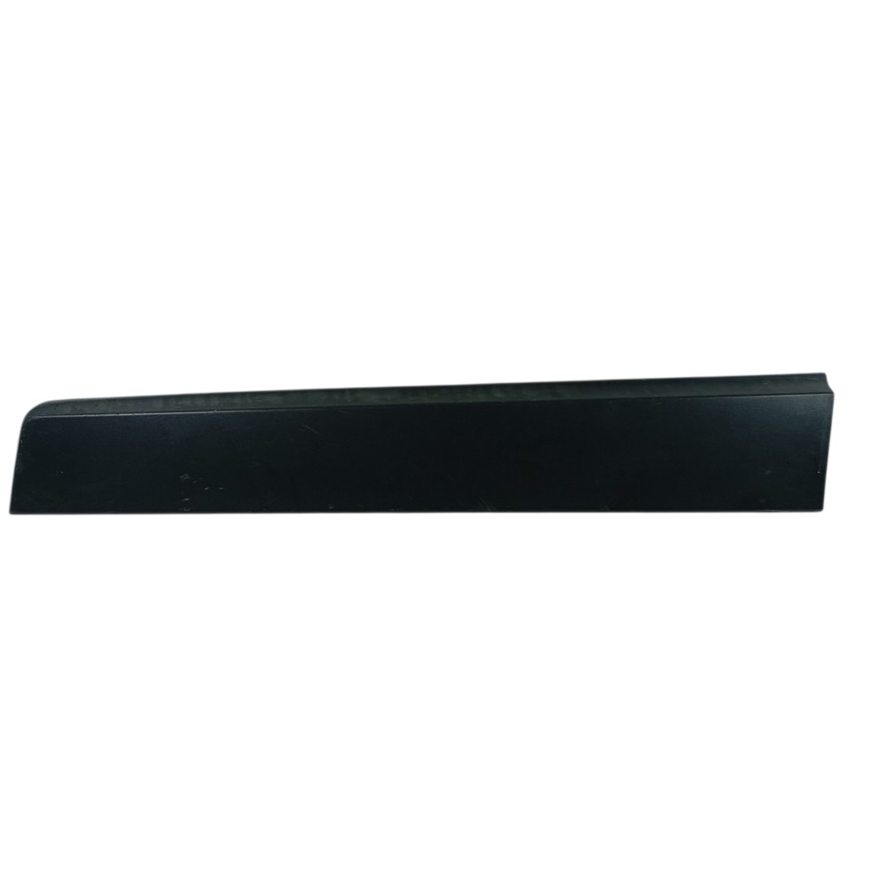Moldura Porta Dianteira Direita Gm Tracker Lt 2018 95275366 Preto 3