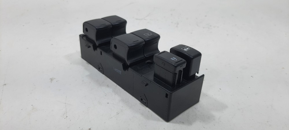 Botão Dianteiro Esquerdo Nissan March S 1.0 Ano 2019 8518sd 4