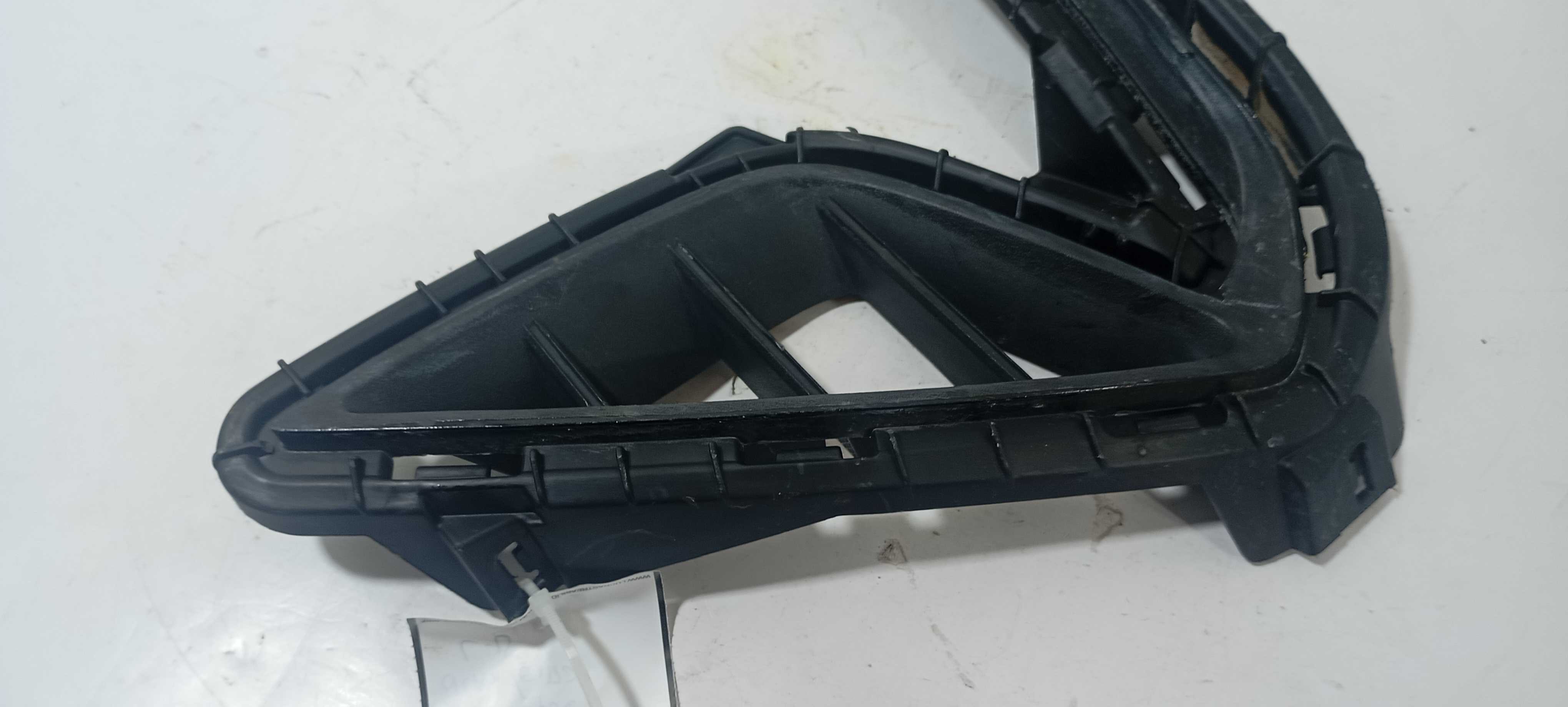 Aplique Parachoque Dianteiro Direito Hb20 2021 86564r1000 2