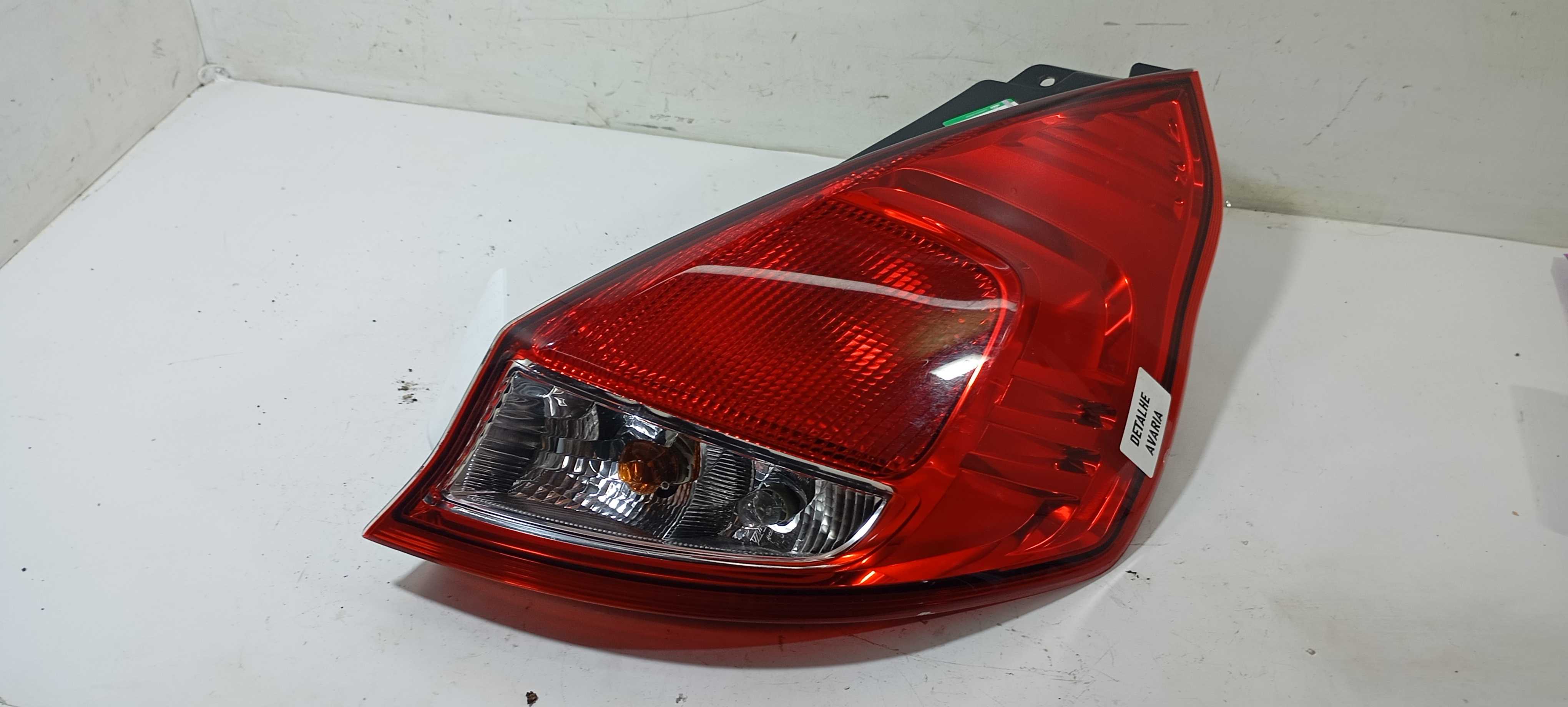 Lanterna Traseiro Direito Ford Fiesta 2016 13404ab Detalhe Direito/passageiro Vermelha 6