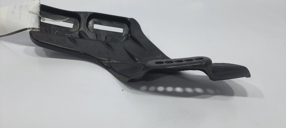 Suporte Paralama Esquerdo Peugeot 208 1.2 2018 9875143980 2