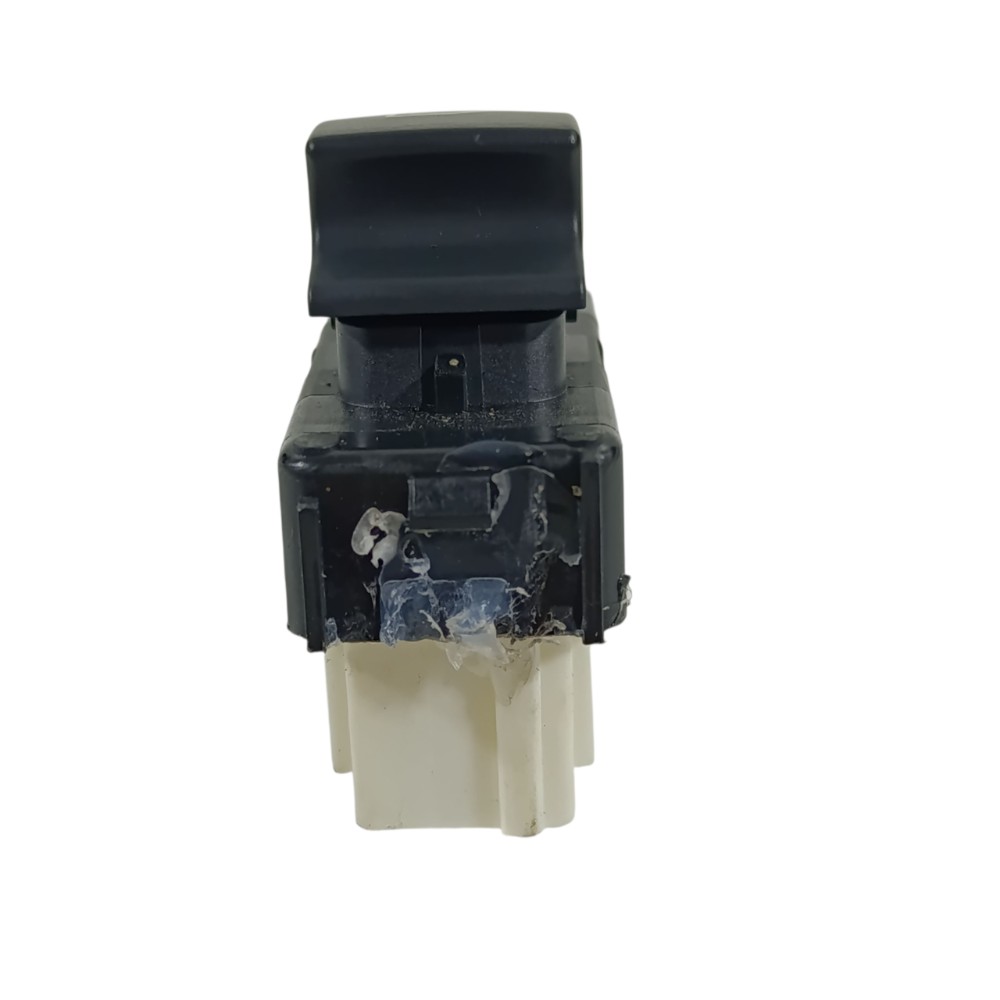 Botão vidro traseiro esquerdo Peugeot 208 2024 98044803ZD 5