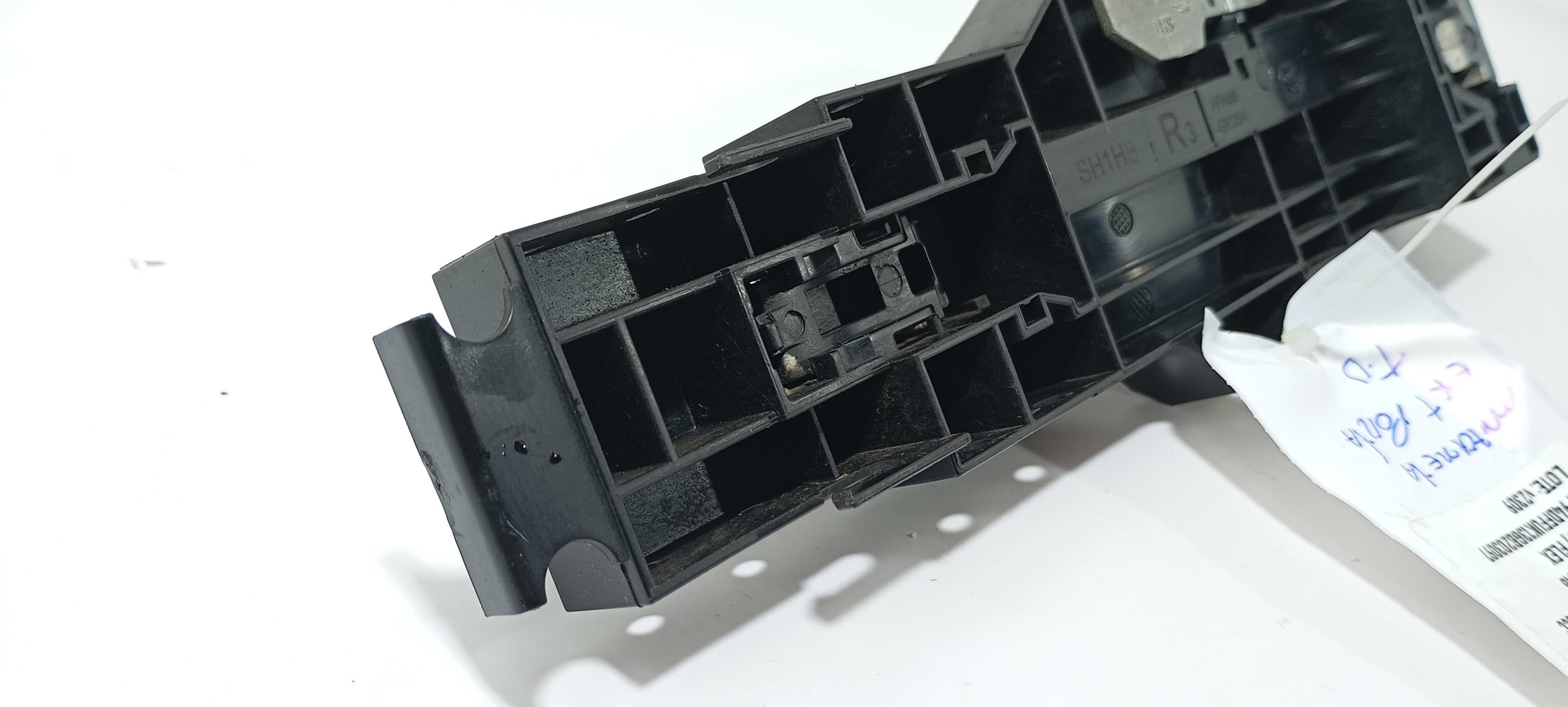 Maçaneta Externa Tras. D. Nissan March Sv 1.0 2016 Sh1hb Branco Traseira 7