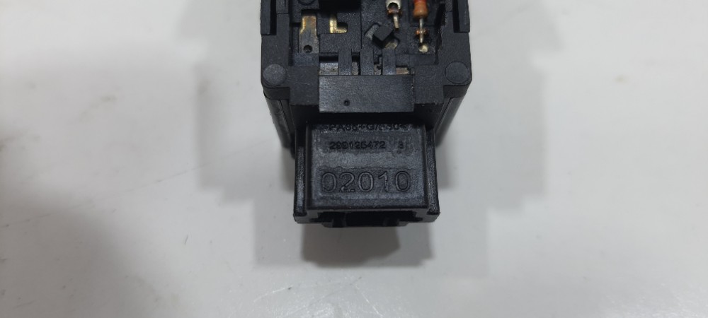 Botão Pisca Alerta Nissan Kicks 2019 299125472 Preto 2